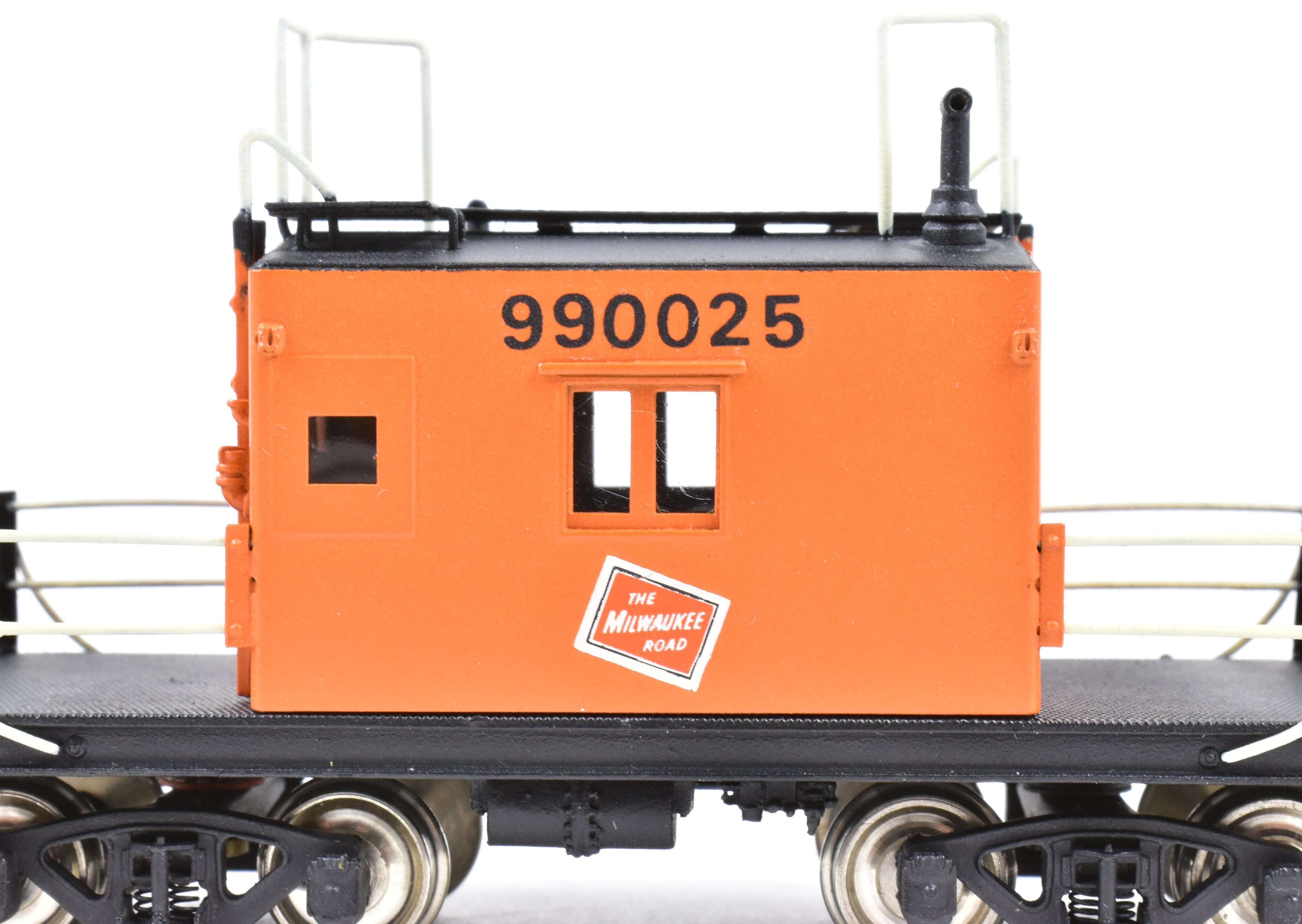 HO Scale Brass Pro - Painted MILW Milwaukee Road Terminal Caboose by OMI