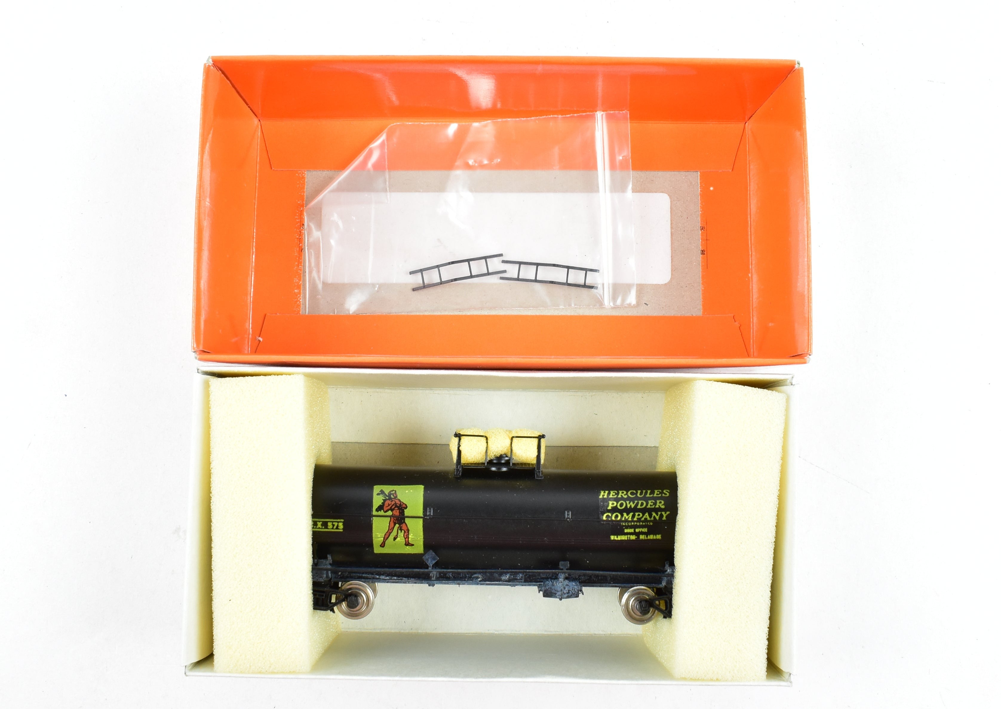 High - Quality HO Scale Brass Precision Scale Co. 11,141 Gallon Tank Car Model for Hercules Powder Company