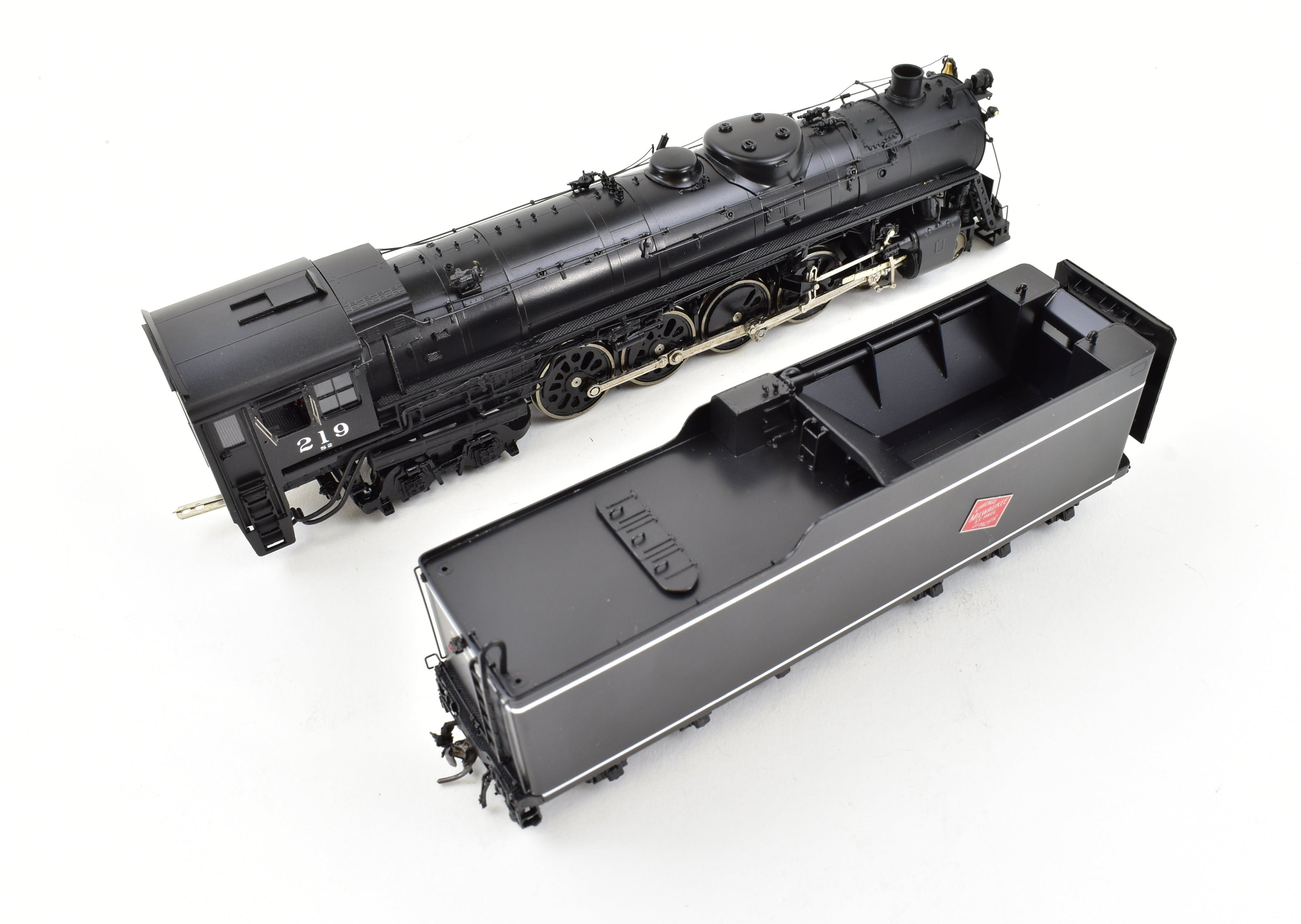 HO Scale Brass Model Train - Overland Models, Inc. MILW - Milwaukee Road S2a 4-8-4 - FP No. 219, High - Quality Collectible Model