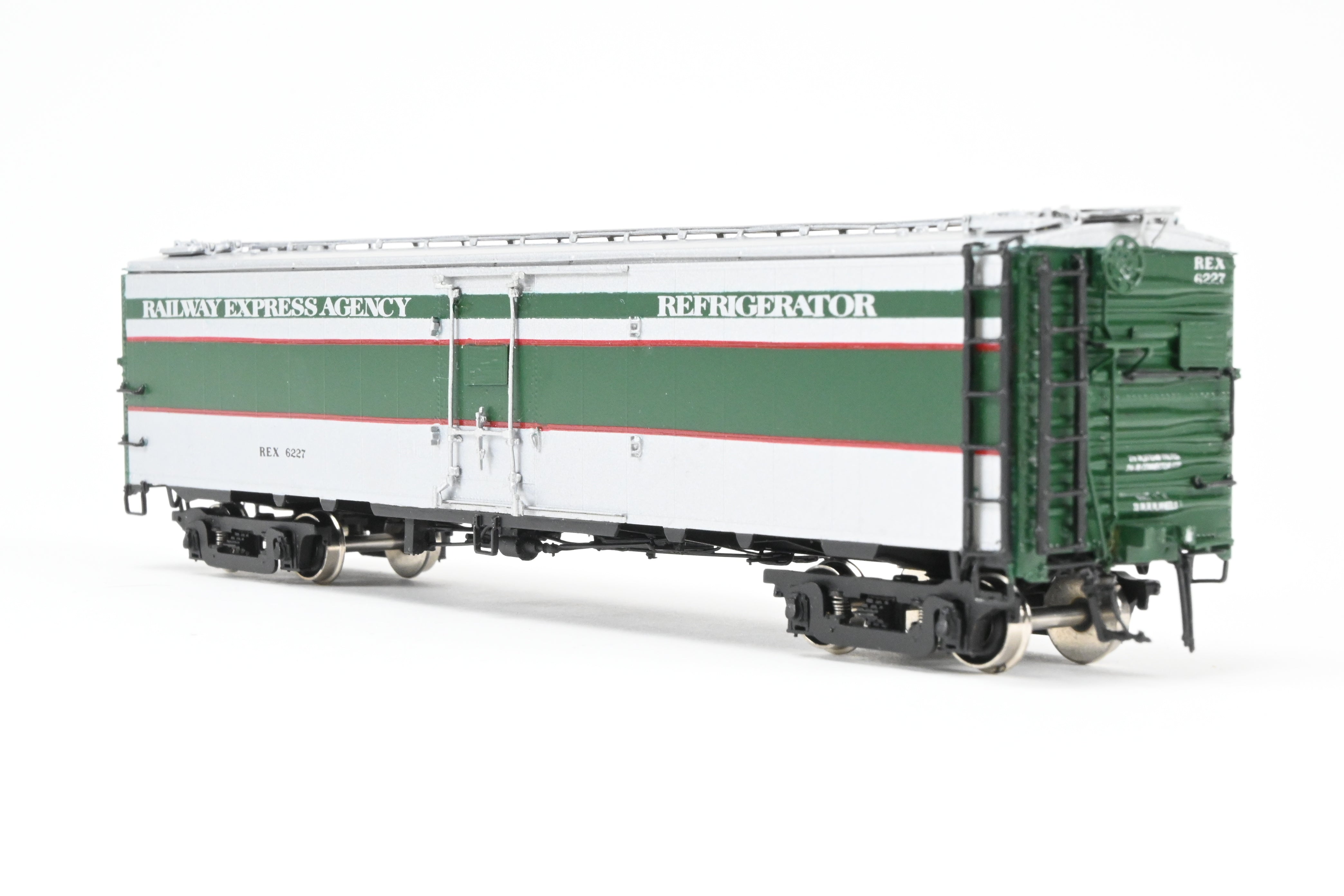1993 HO Brass Challenger Imports 52' Steel Express Refrigerator Car