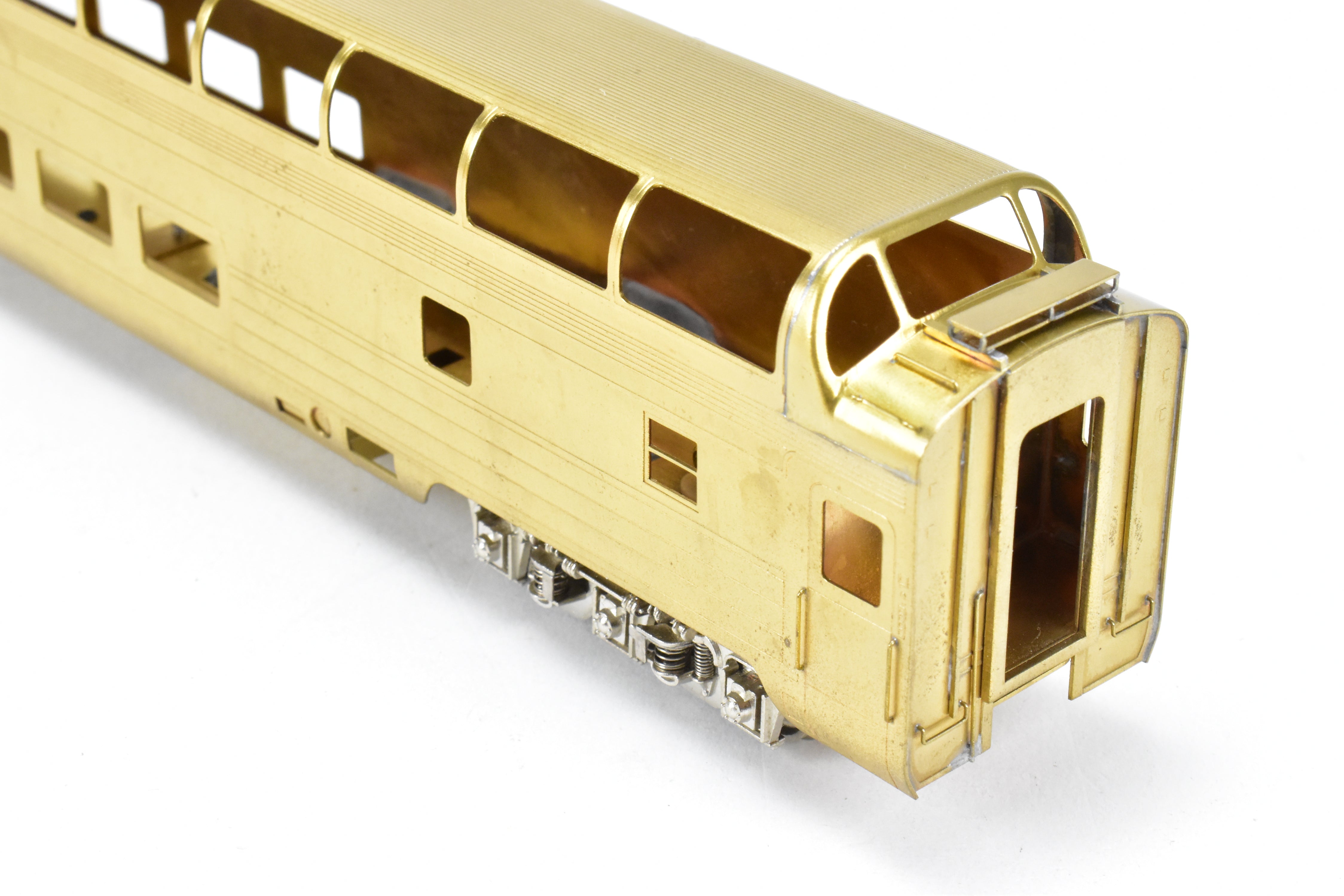 HO Scale Brass Model of Oriental Limited GN - Great Northern Empire 1390 Budd Super Dome Lounge Train Car