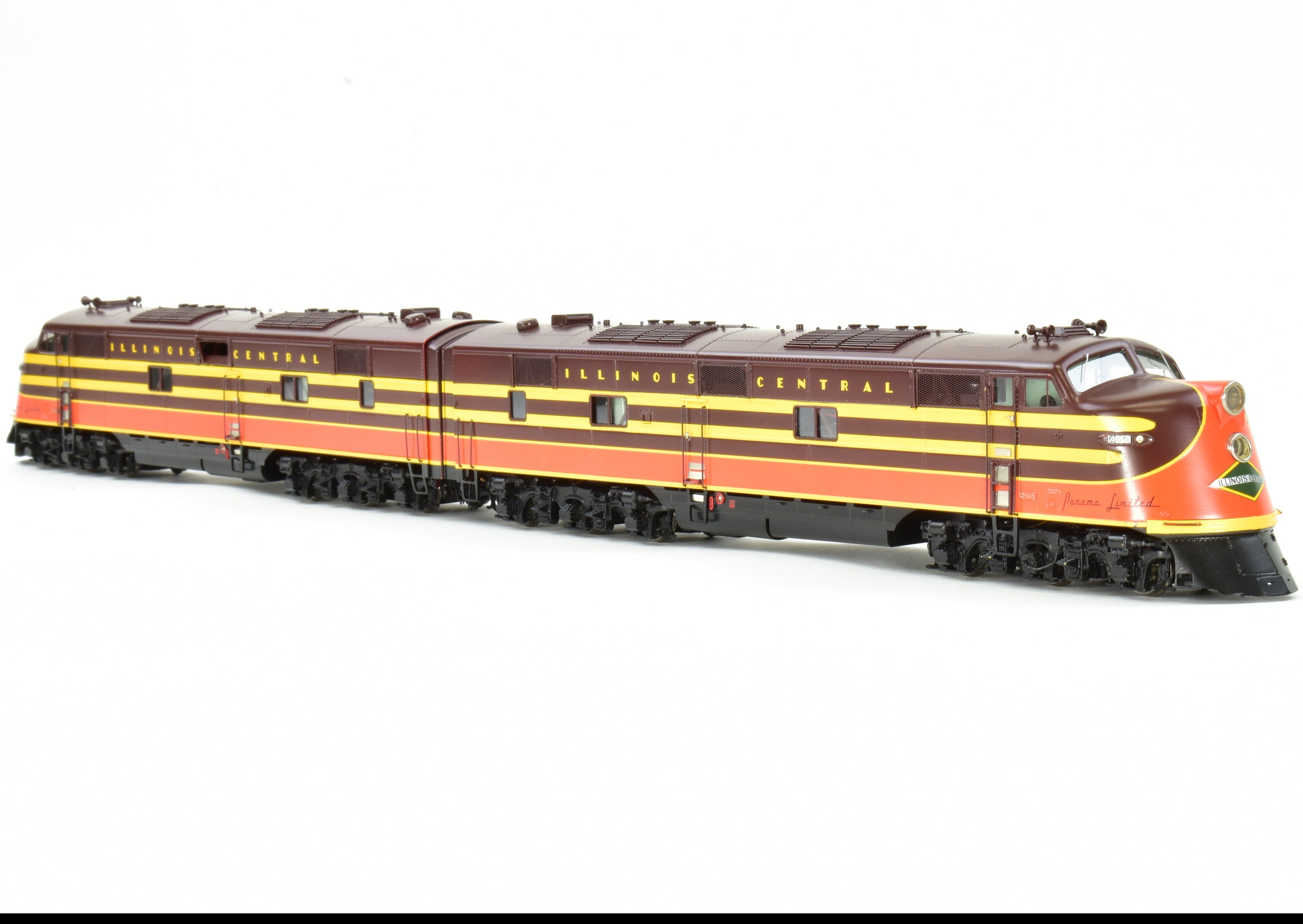 HO Scale Brass Model Train Set - Railway Classics Illinois Central 1942 Panama Limited 10-Car Set with EMD E6 AA Set F/P, Featuring ESU DCC & Sound System