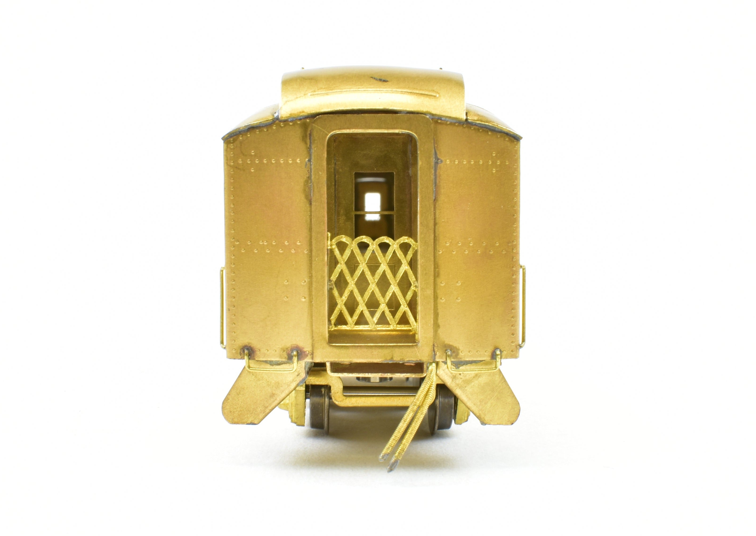 HO Scale Brass Model of Hi - Country Brass ATSF - Santa Fe Heavyweight Baggage Lounge Car #1300