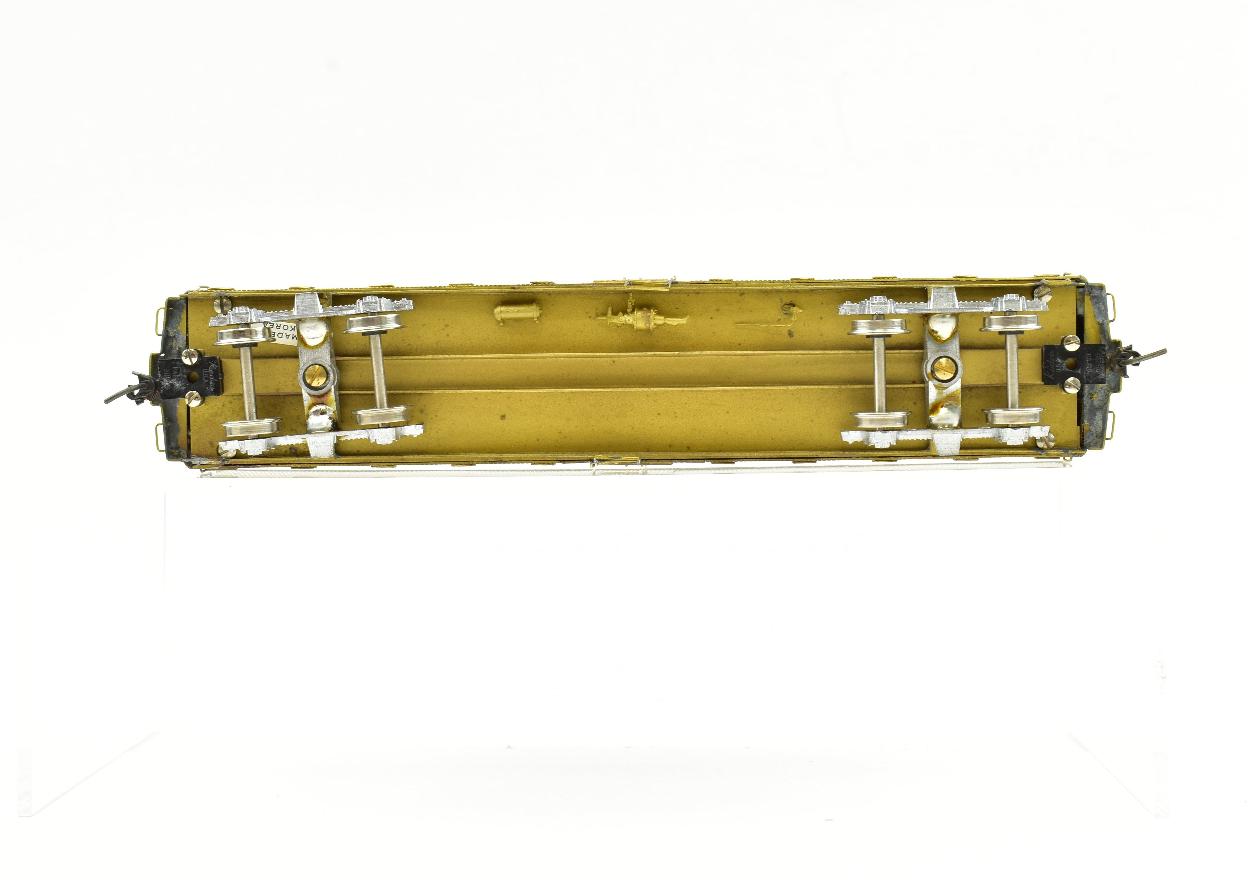 HO Scale Brass Alco Models New York Central (NYC) Milk Reefer Model with Cast Metal Trucks for Model Train Enthusiasts