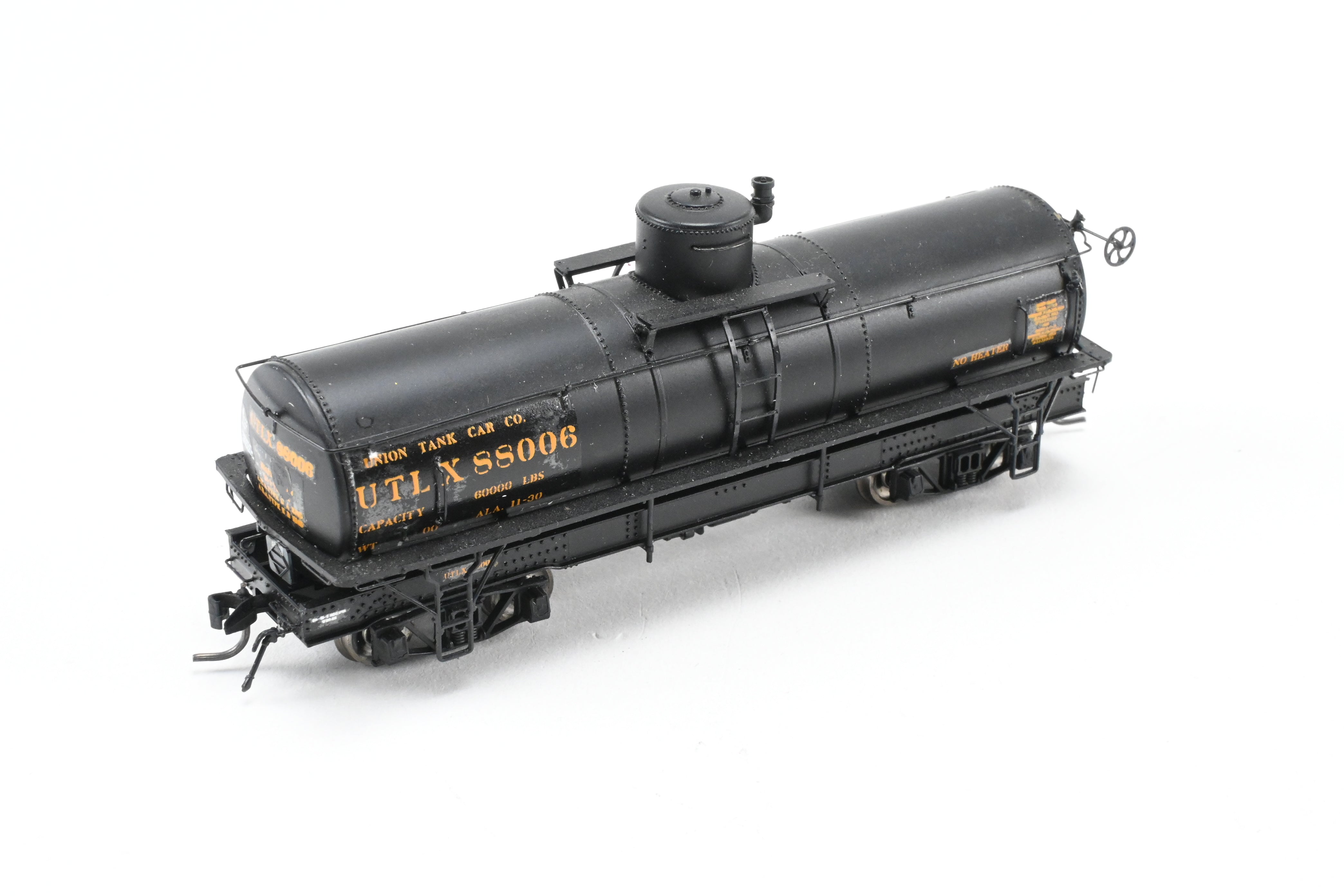 HOn3 Scale Union Tank Lines Narrow Frame Tank Car Model by Blackstone Models - Custom Lettered UTLX No. 88006 with Damaged Parts