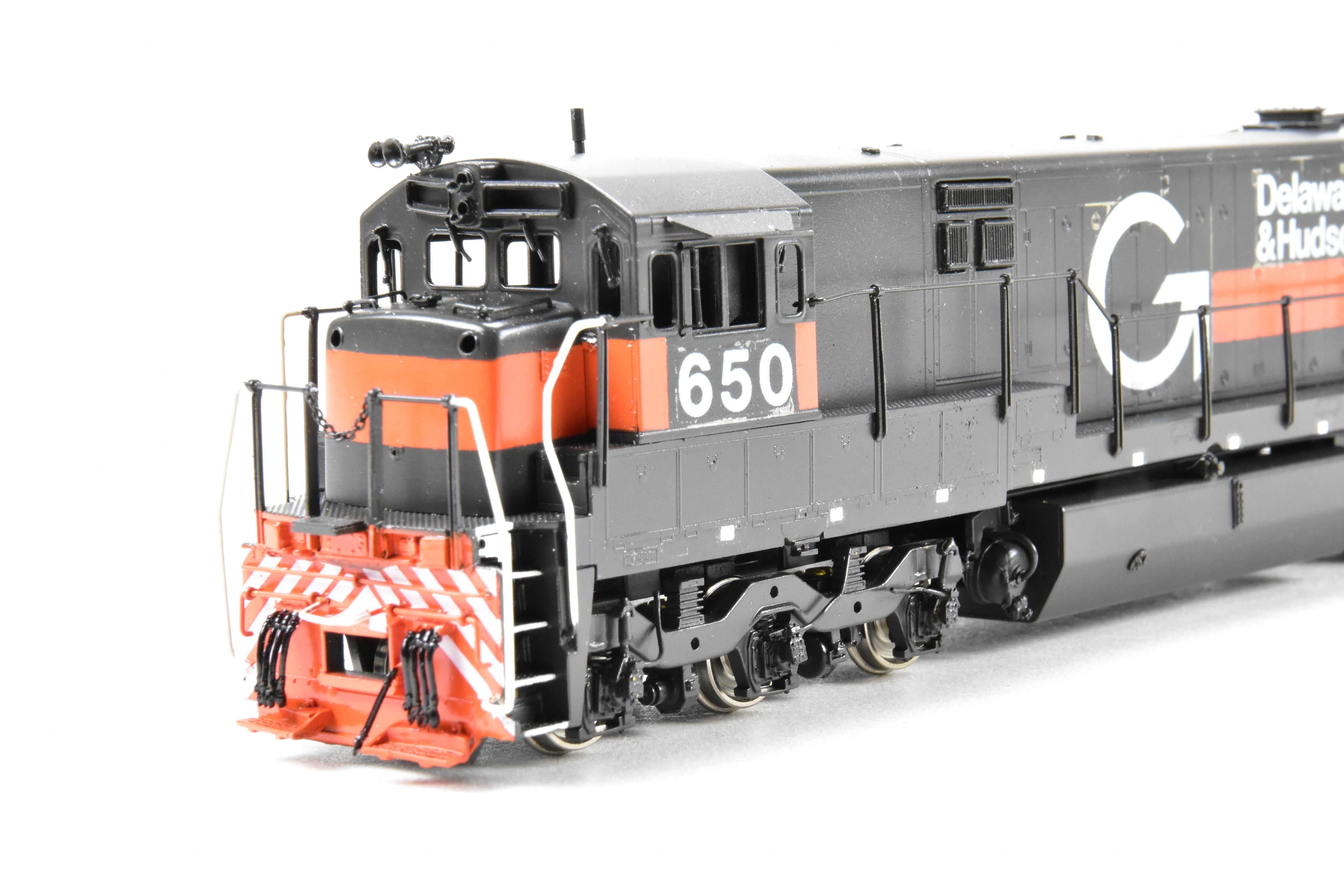 HO Scale Brass OMI Gilford GE U33C Custom Painted Delaware & Hudson No. 650 Model