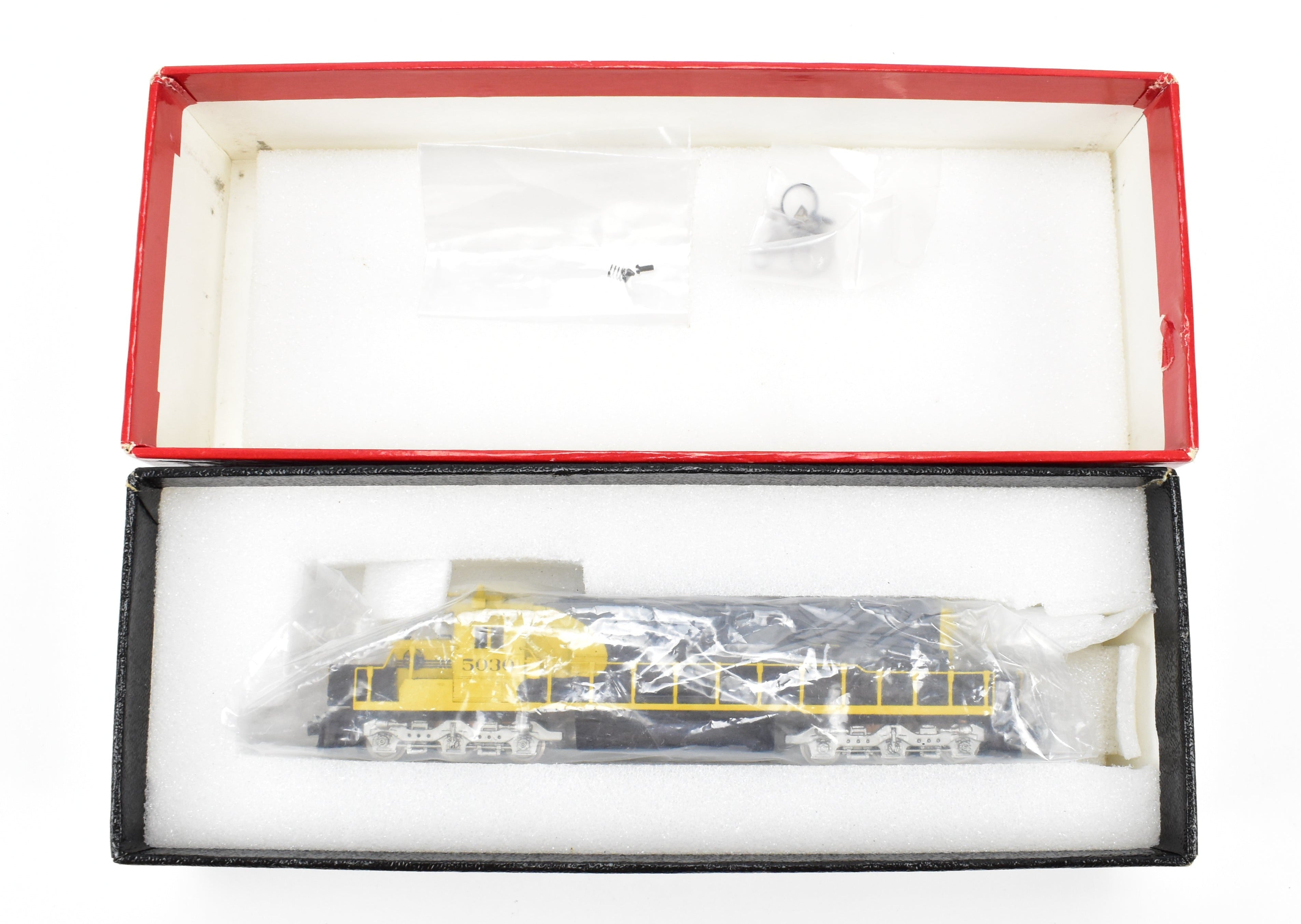 N Scale Brass Key Imports AT&SF Santa Fe EMD SD40 - 2 Medium Nose #5030 FP Model
