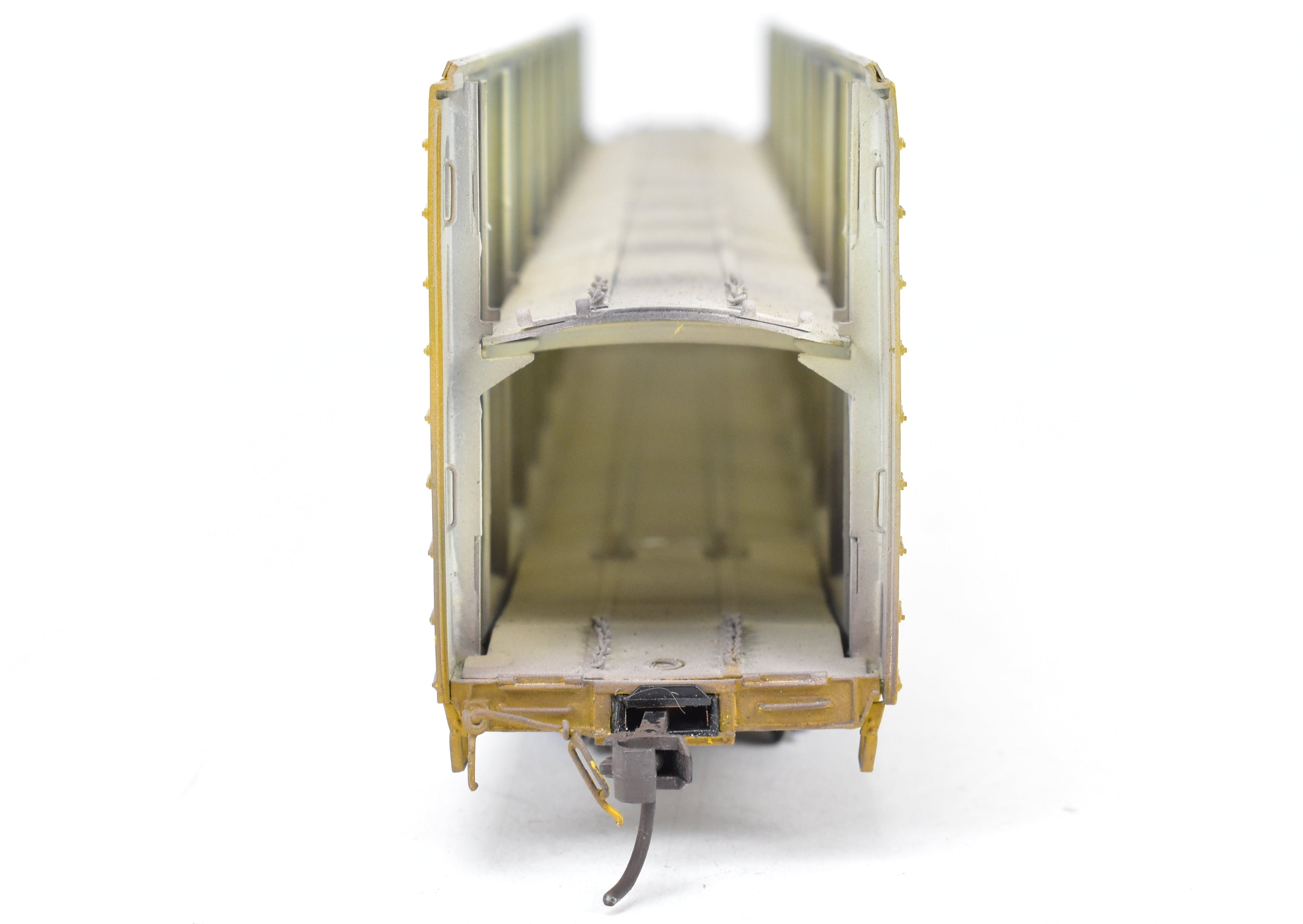 HO Scale Brass Model Railroad Auto Rack Bi - Level Freight Car by Overland Models, Inc. for Union Pacific, Safe - T - Pack Design, No. 800022