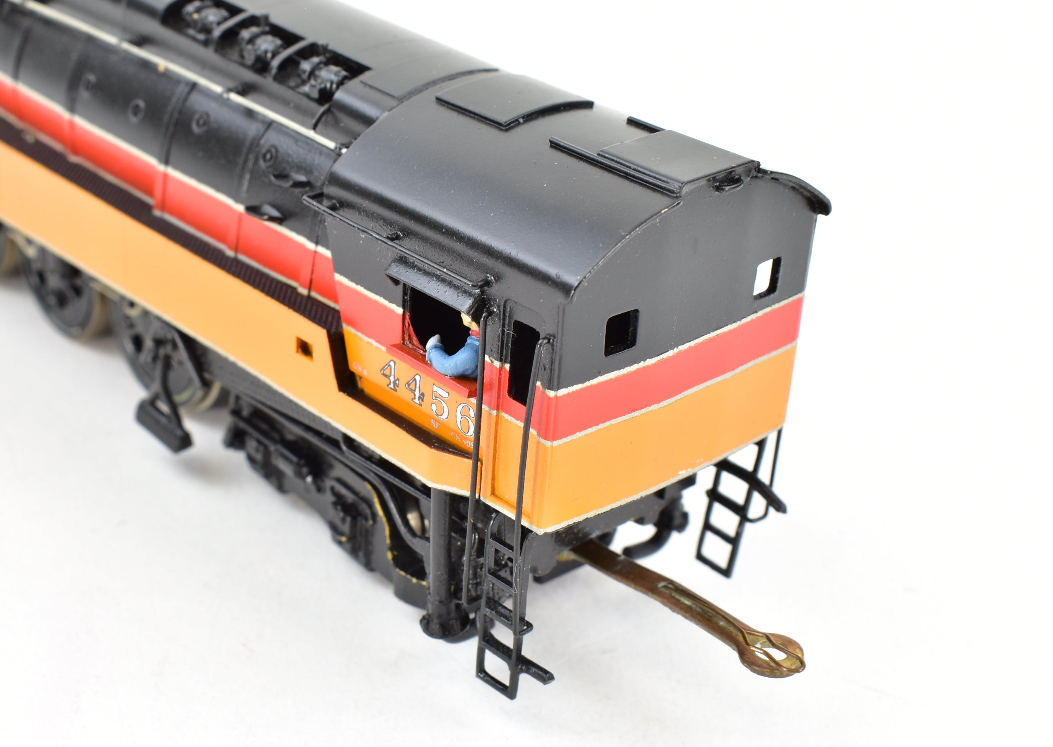 High - Quality HO Scale Brass Pacific Fast Mail (PFM) Model Train - United SP - Southern Pacific Class GS - 4 4 - 8 - 4 with Custom Painting