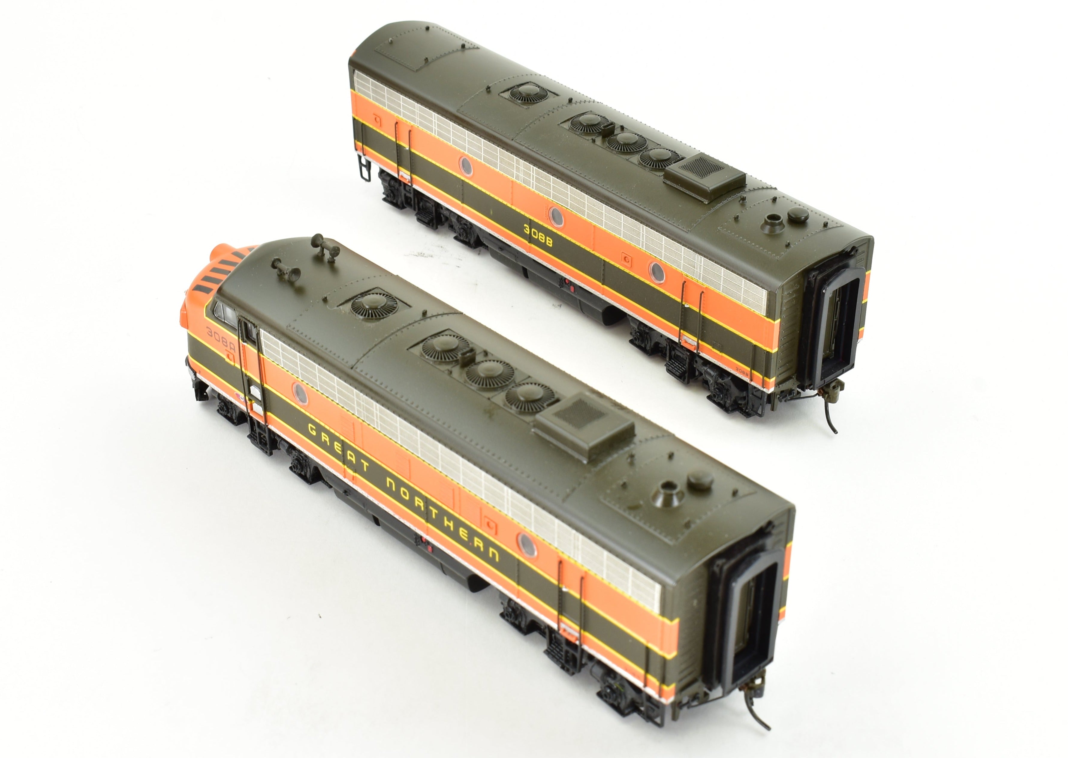 Broadway Limited Imports GN Great Northern EMD F7A/B Set with QSI DCC & Sound