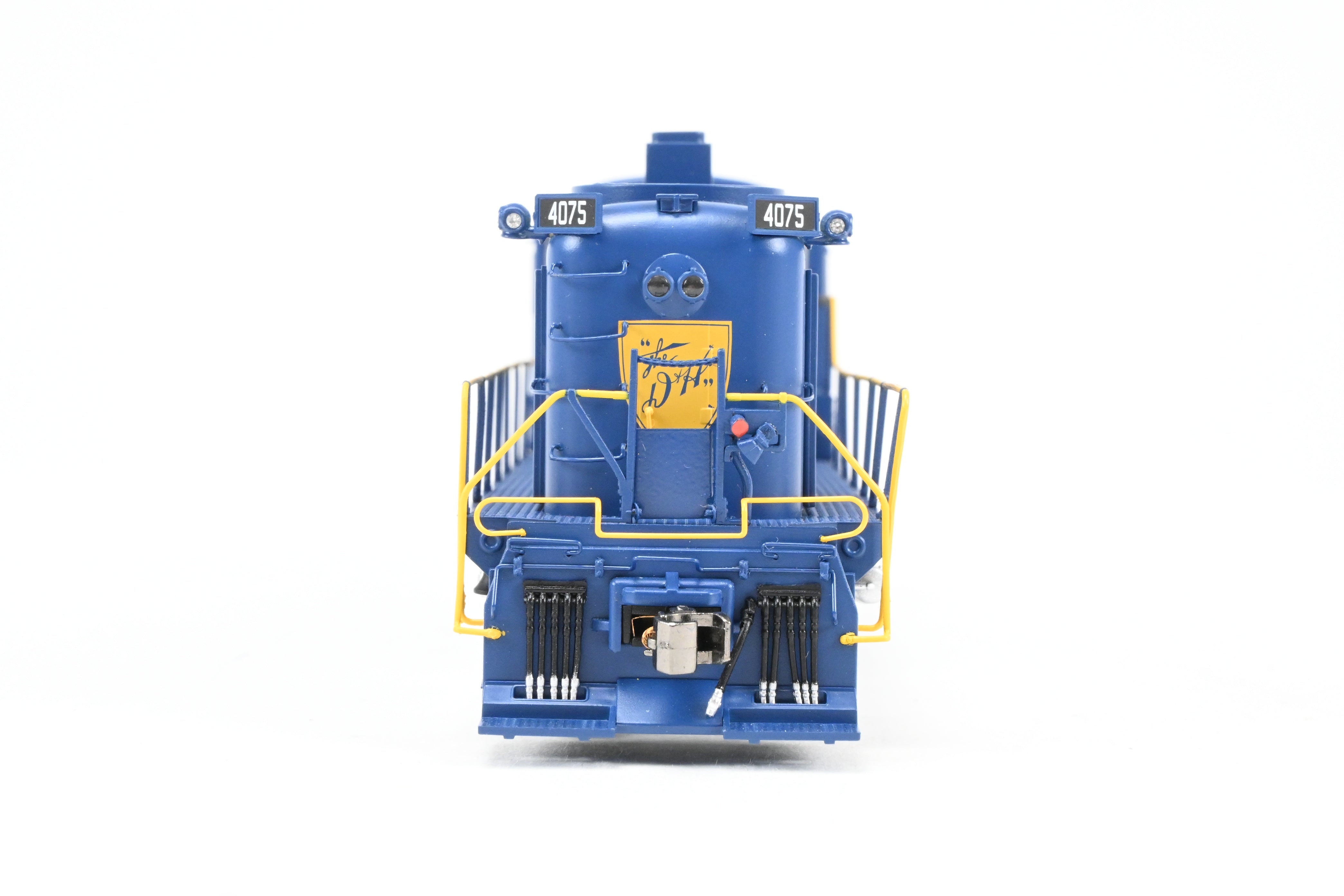 HO Scale Bowser Executive Line Delaware & Hudson Alco RS - 3 Model Train with ESU DCC and Sound Function, Factory - Painted in D&H Colors, Road Number 4075