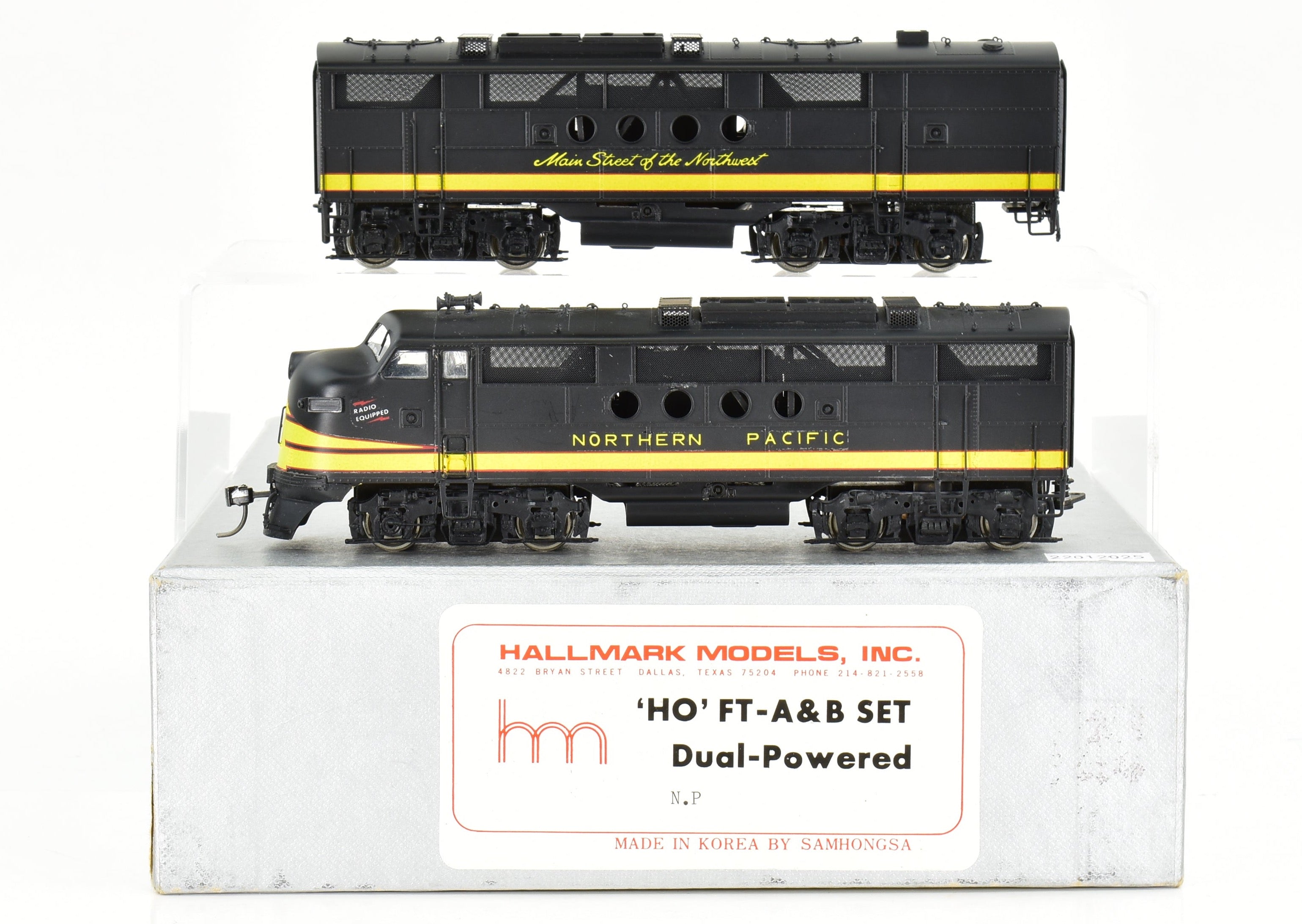HO Scale Brass Hallmark Models NP - Northern Pacific EMC FT A/B Powered Factory - Painted Set