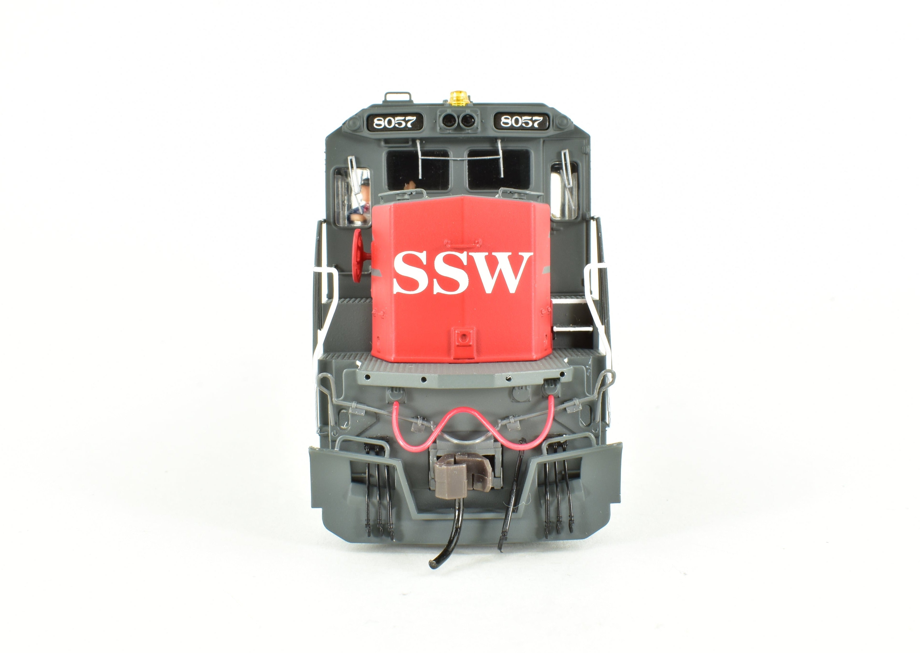 HO Scale Atlas Master Series Cotton Belt GE Dash 8 - 40B Model Train Locomotive No. 8057