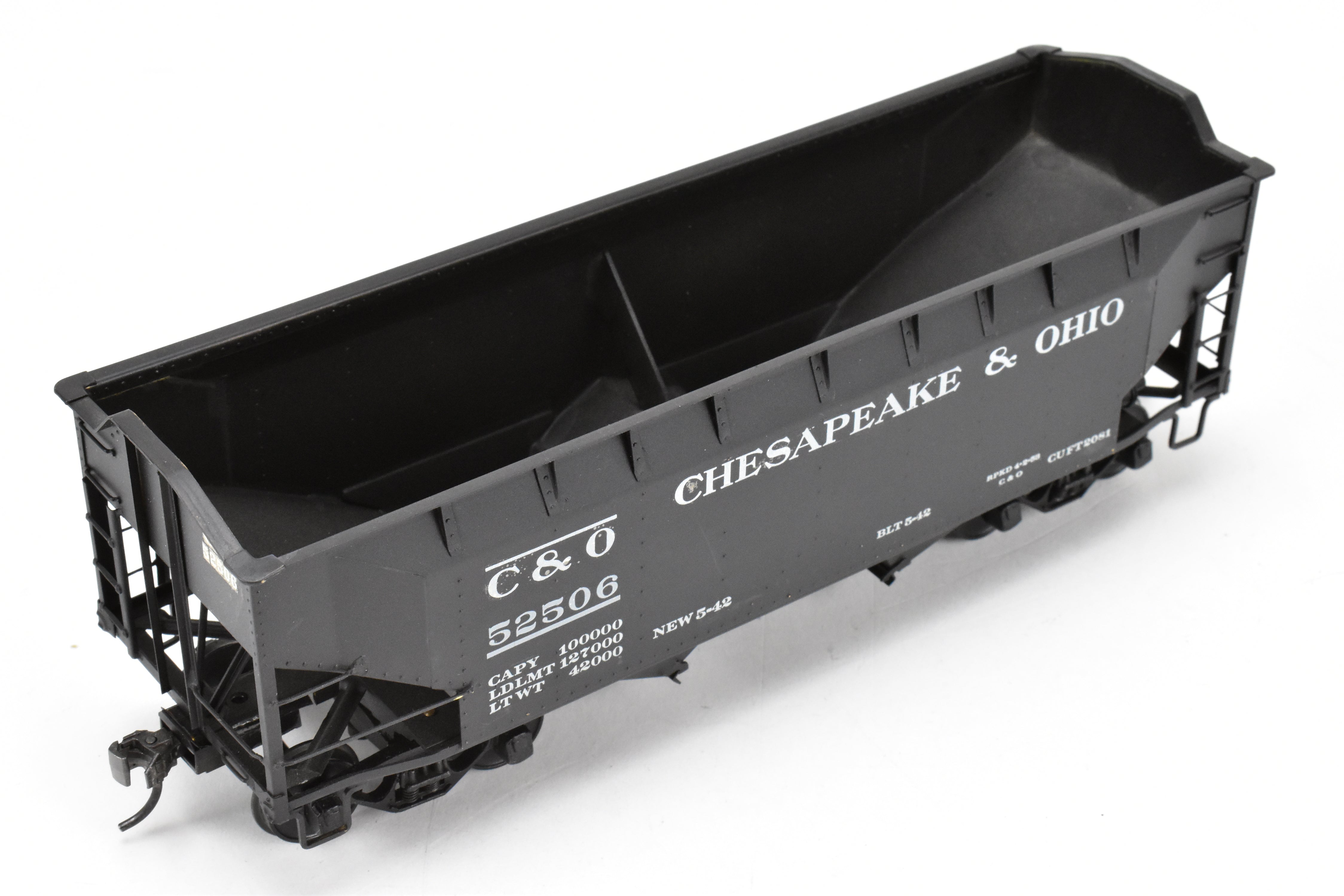 O Scale Model Train - Brass US Hobbies C&O (Chesapeake & Ohio) Offset Side Twin Hopper with Peaked Ends, CP No. 52506