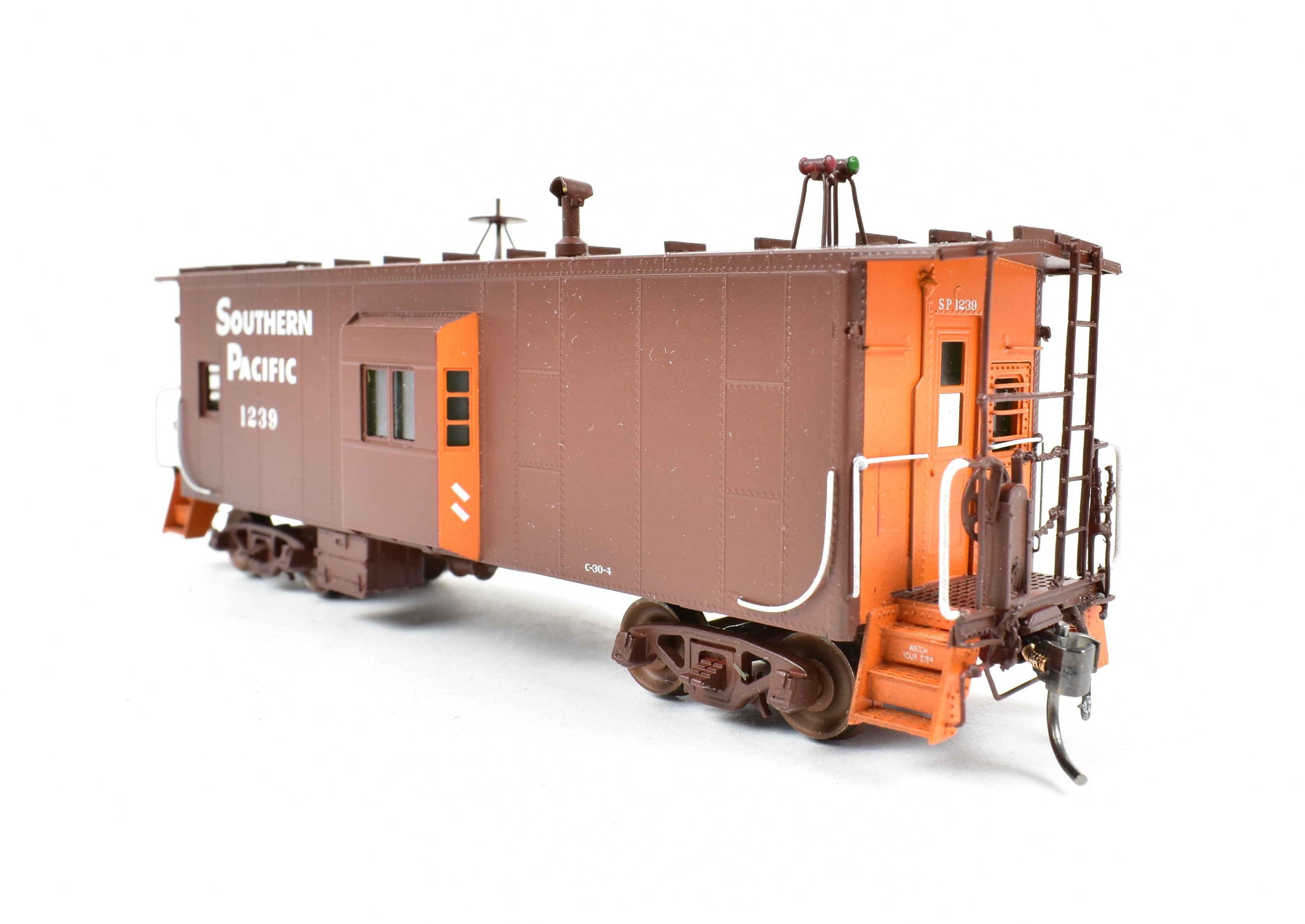2002 HO Scale Brass Southern Pacific C-30-4 Caboose FP No. 1239 by Challenger Imports