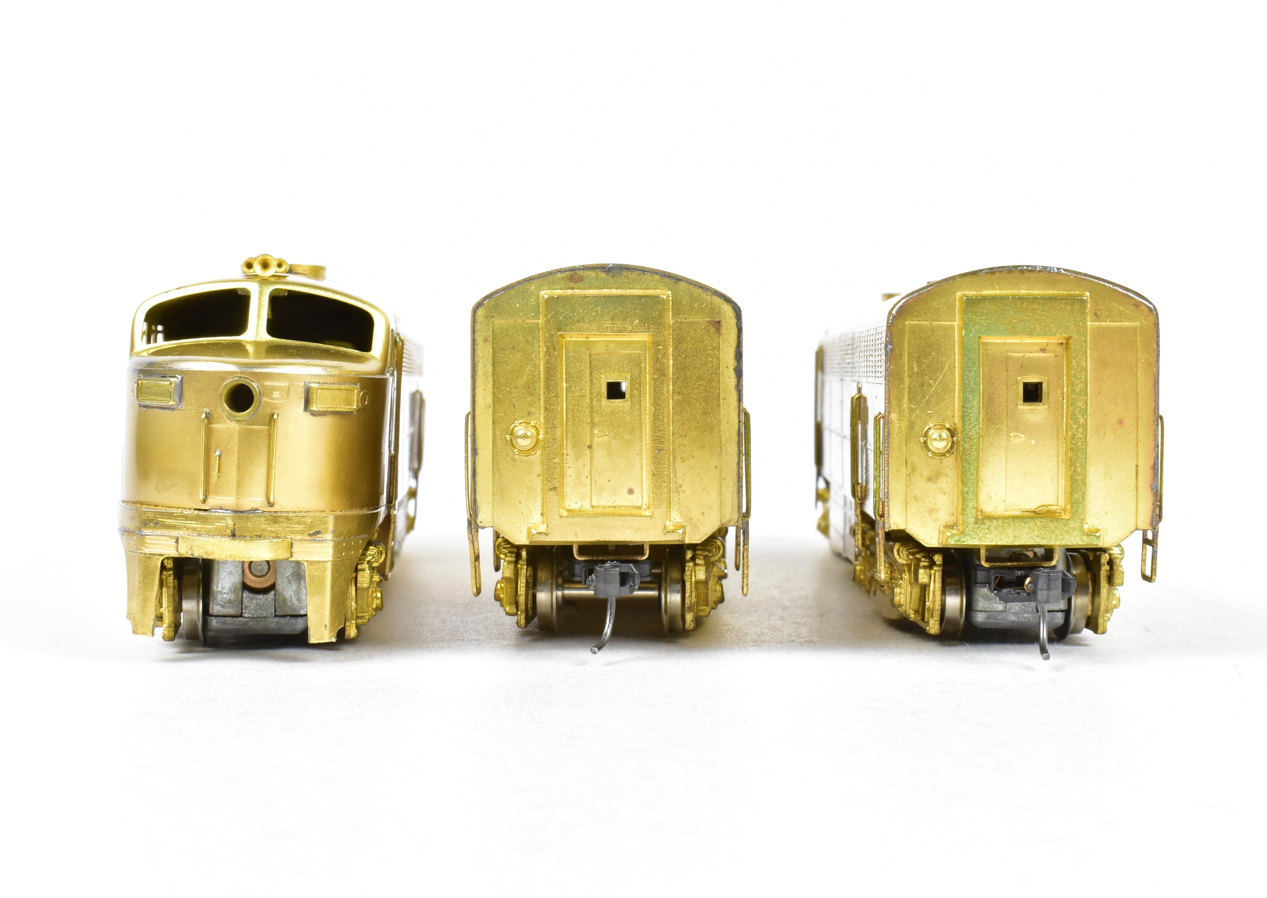 HO Scale Brass Red Ball Model Train Set - Various Roads, Fairbanks Morse CFA - 16 - 4 A - B - A C - Liner 3 - Unit Set for Model Train Enthusiasts
