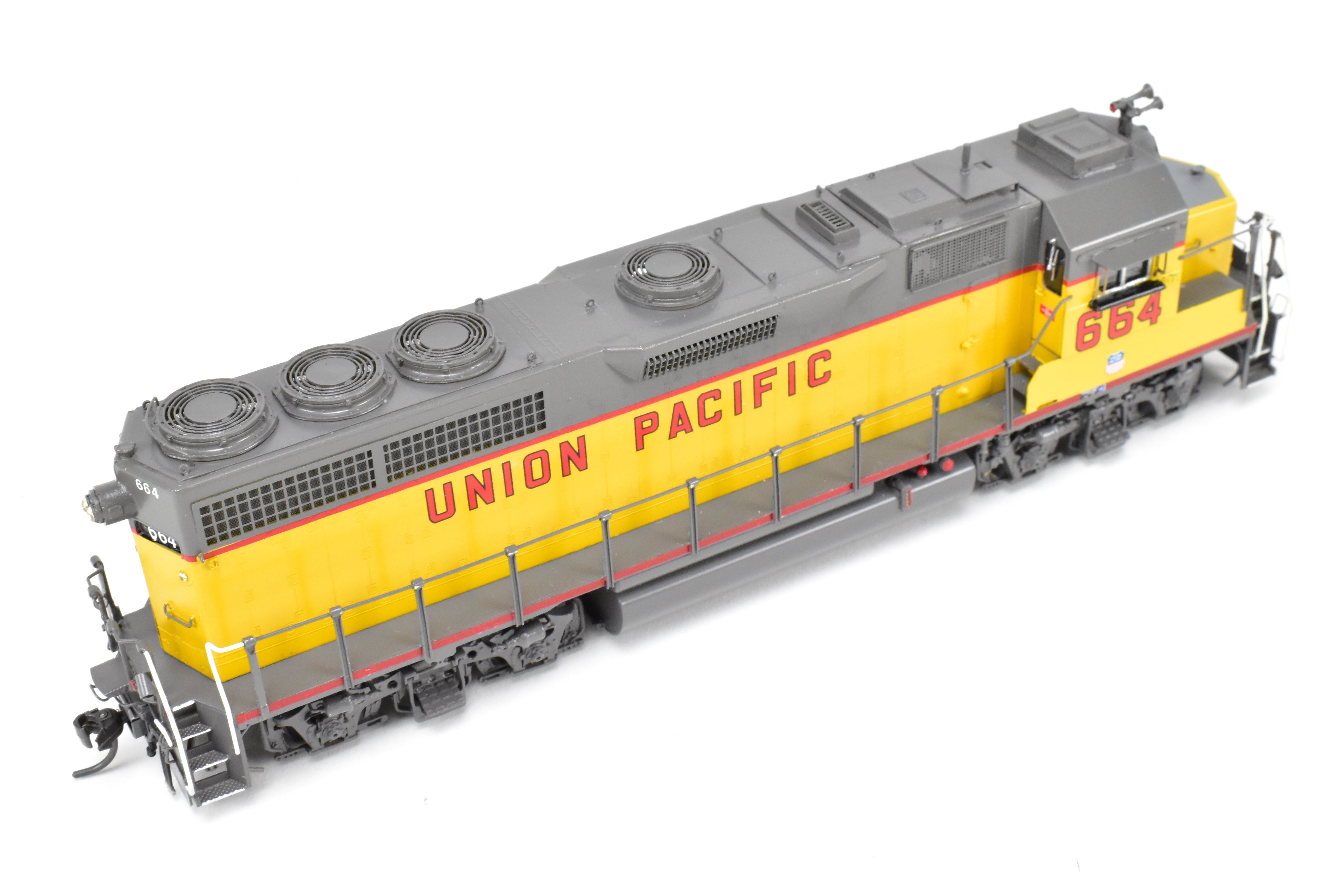 HO Scale Brass Locomotive Model - OMI - Overland Models, Inc. Union Pacific (Former WP) EMD GP40 Professionally Painted Engine #664