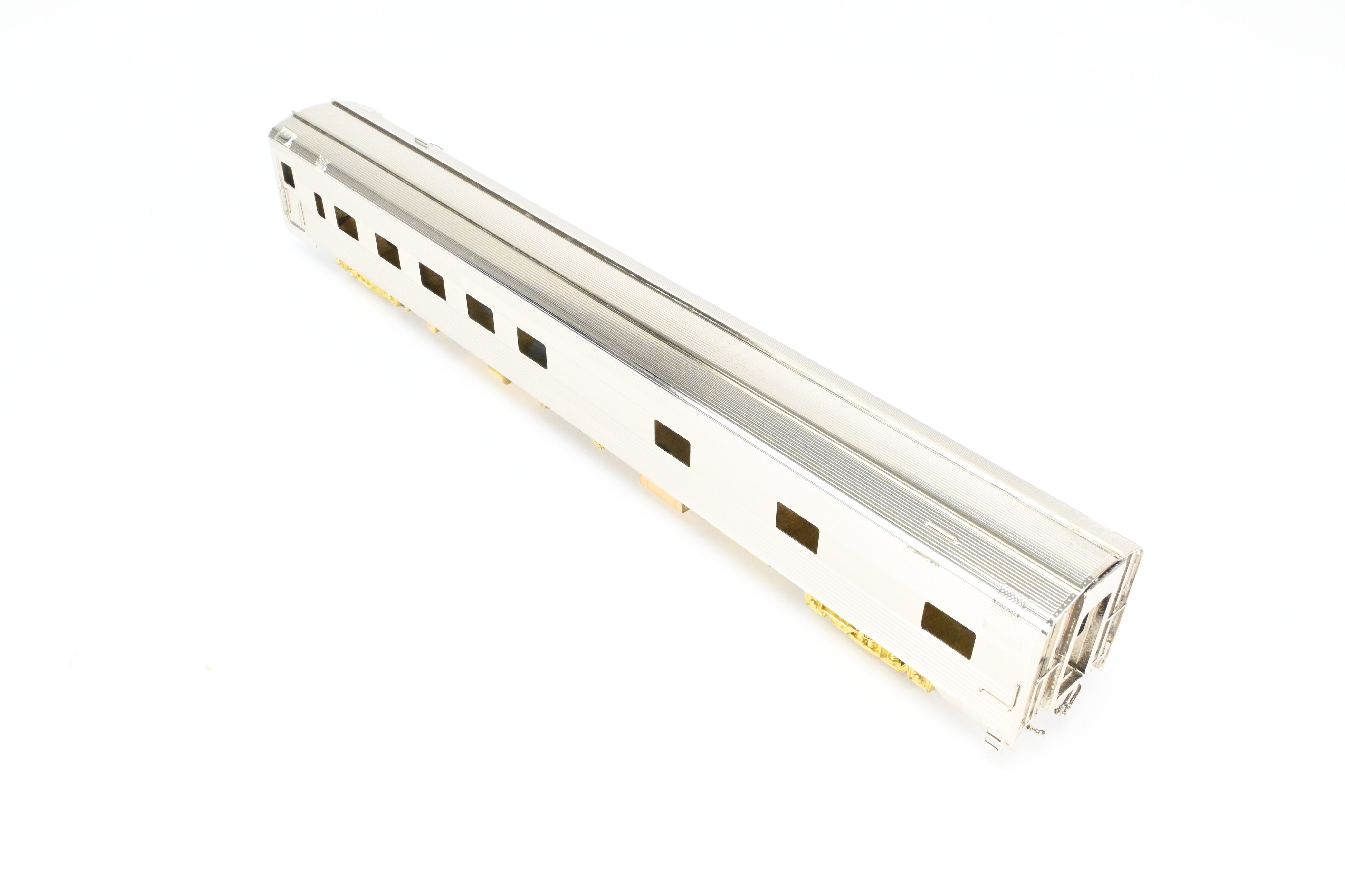 HO Scale Brass Cascade Models AT&SF - Santa Fe Budd Pine Series 10RMT - 6DBR Non - Skirted Sleeper Model Train Car