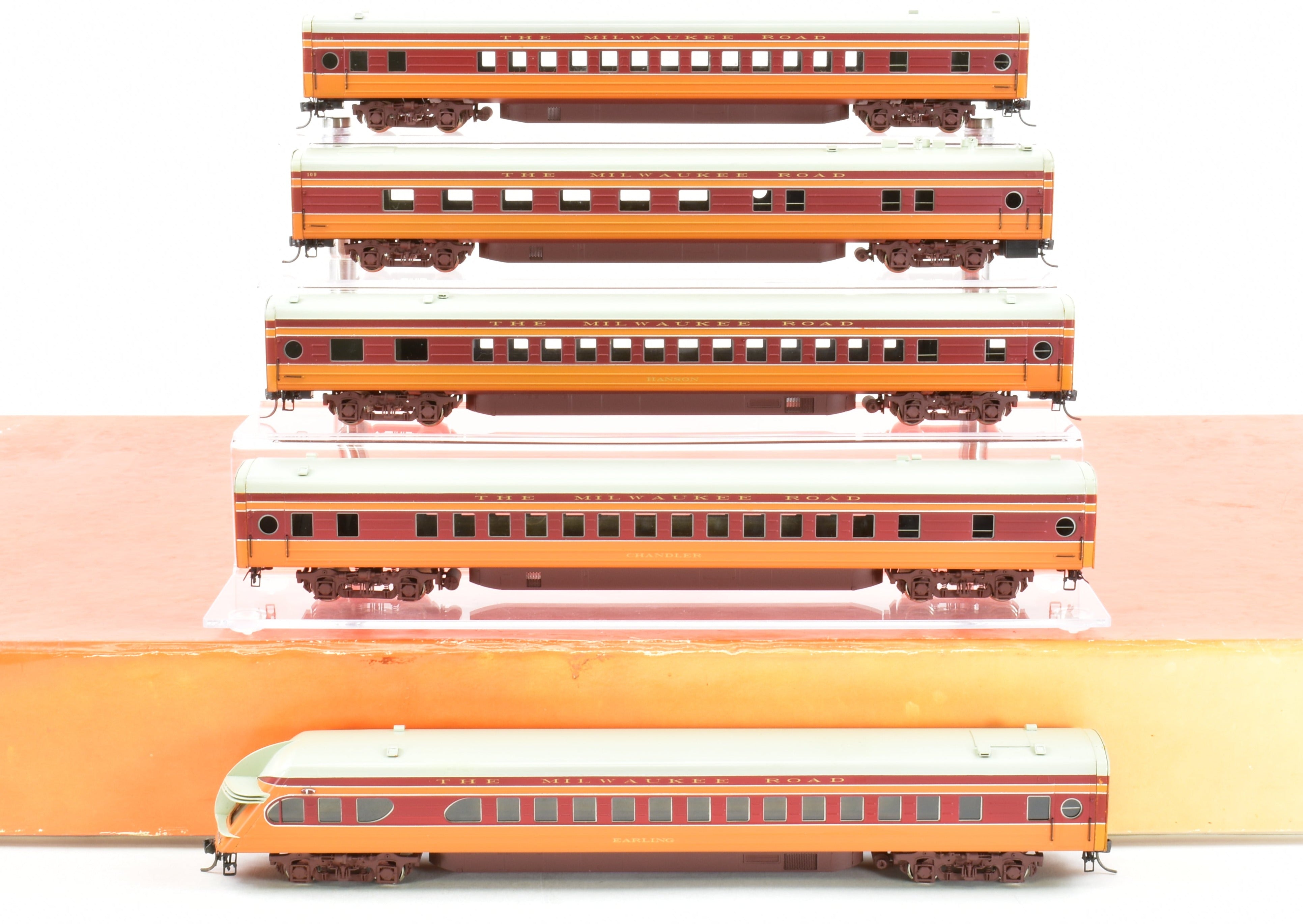 HO Scale Brass Model Train Set - Precision Scale Co. Milwaukee Road 1939 Hiawatha 9 - Car Factory - Painted Set