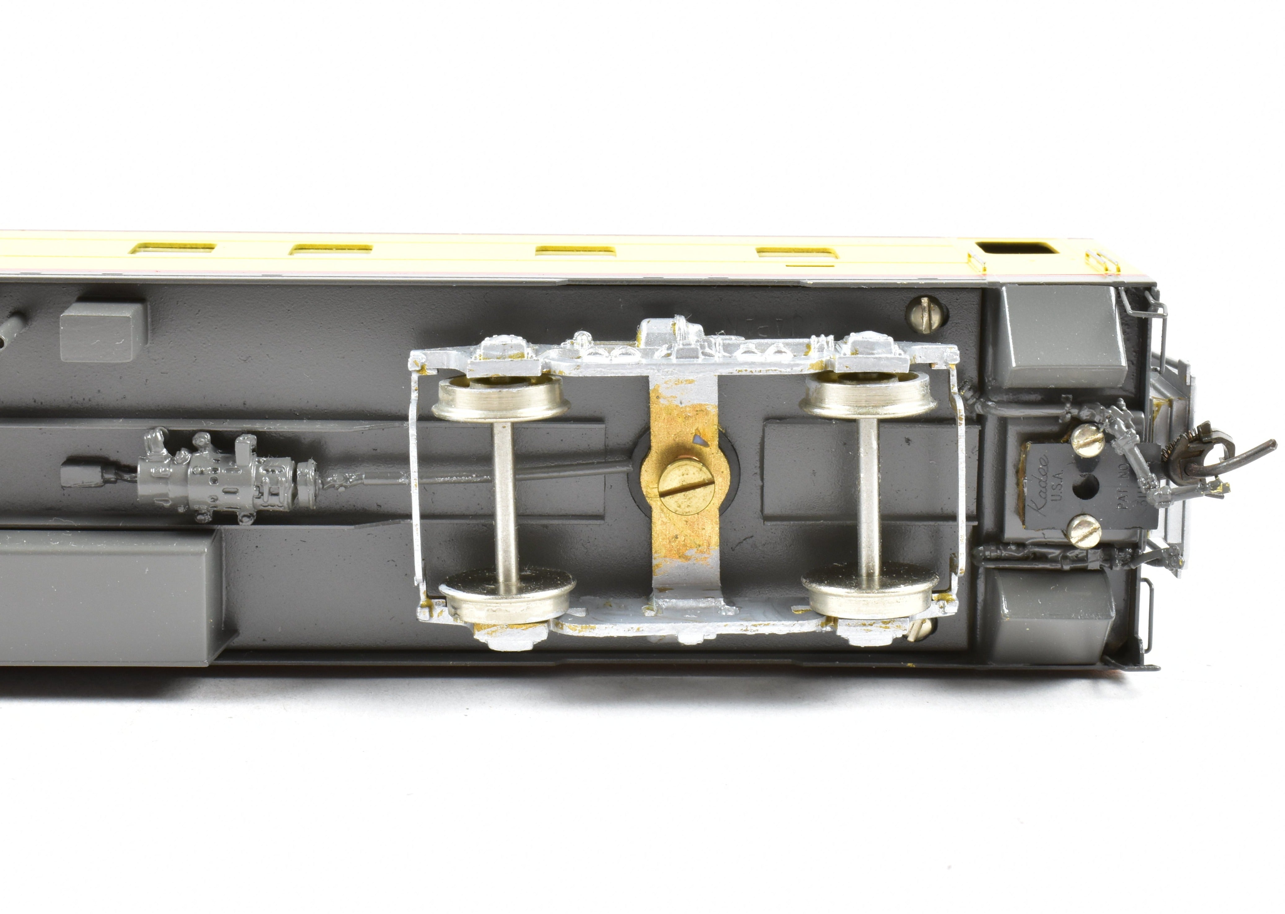 High - Quality HO Scale Brass Cascade Models C&NW - Chicago & North Western 12 RMT/4DBR Western Series Sleeper Car for Model Trains, CP Version