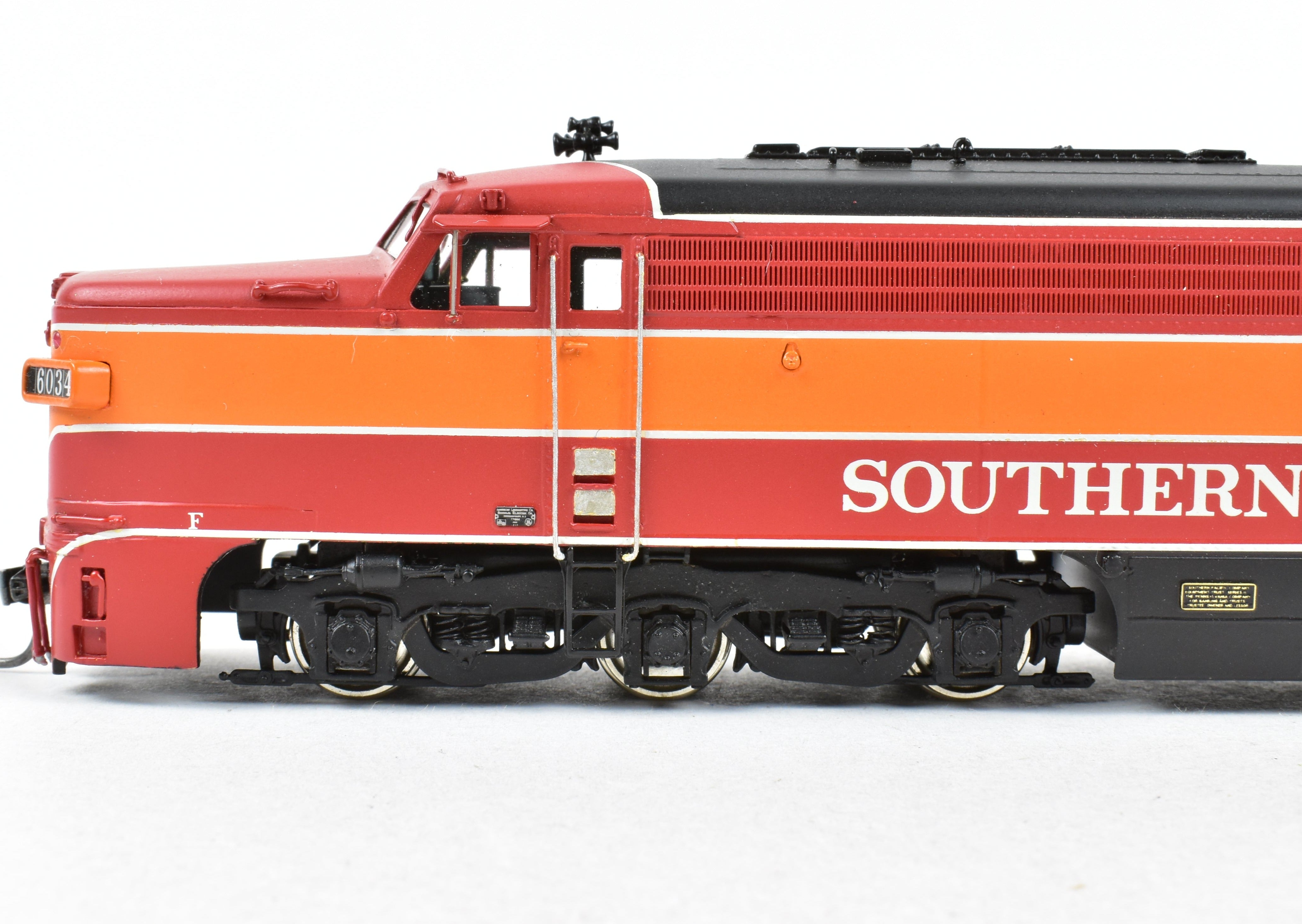HO Scale Brass Union Terminal Imports SP Alco PA - 2 Daylight Scheme Locomotive #6034