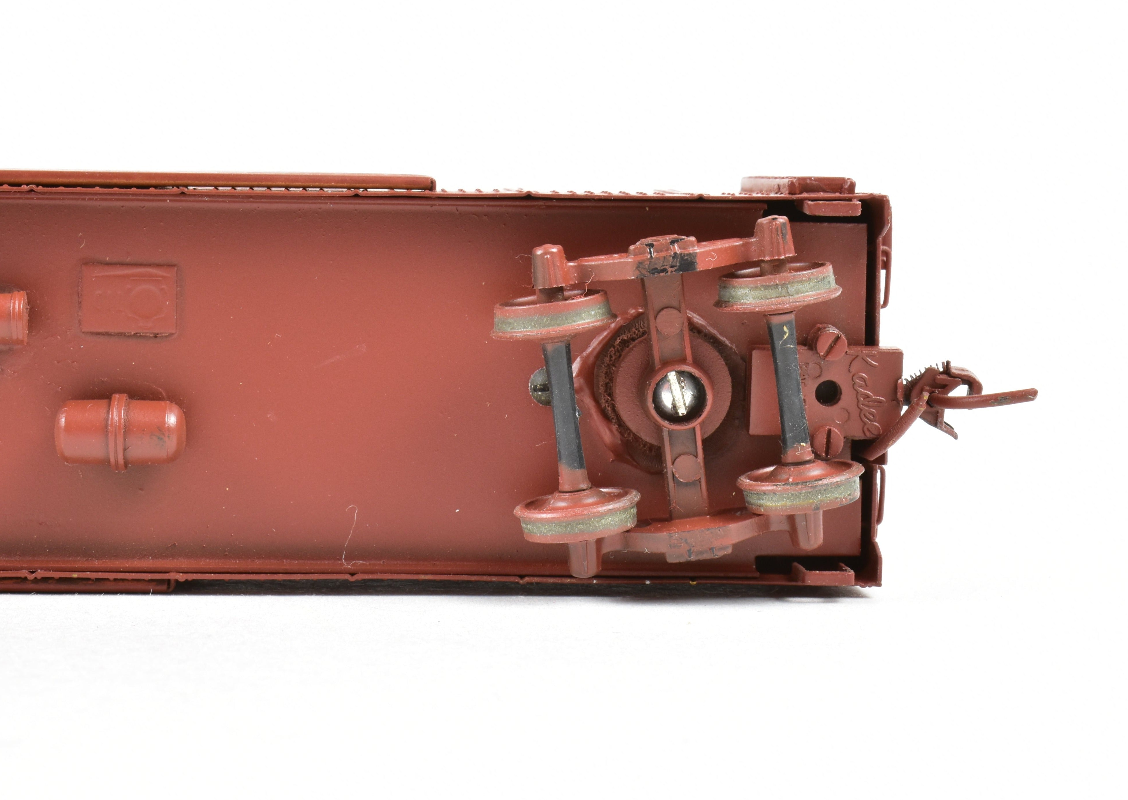 HO Scale Brass Model Trains - B&O M - 53 Round Roof 40 - Foot Custom - Painted Boxcar by Trains Inc., Without Original Box