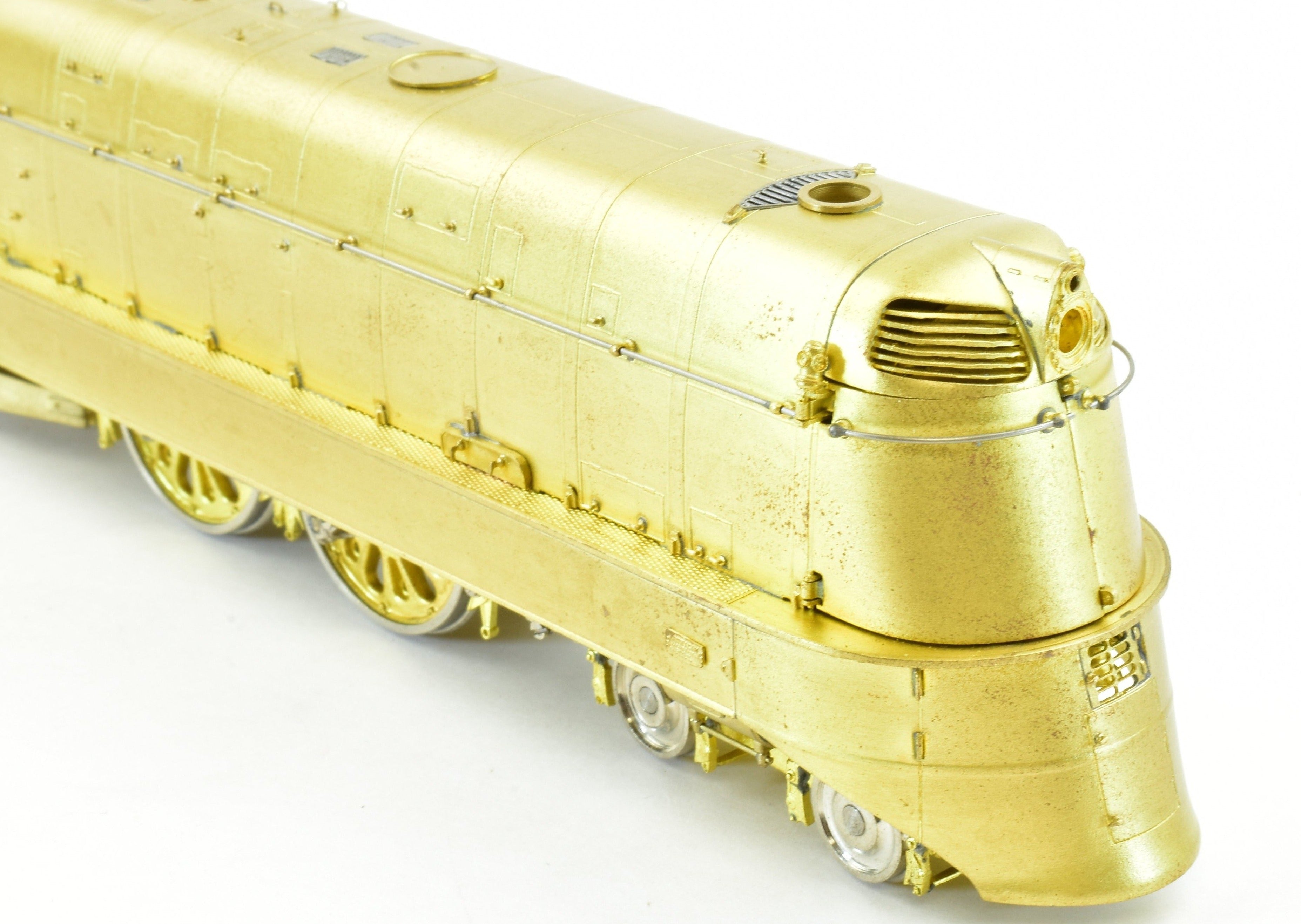 HO Scale Brass Model Train by Overland Models, Inc. - Streamlined Atlantic 4-4-2 Locomotive of Milwaukee Road (MILW) with Modernized 'Hiawatha' Design