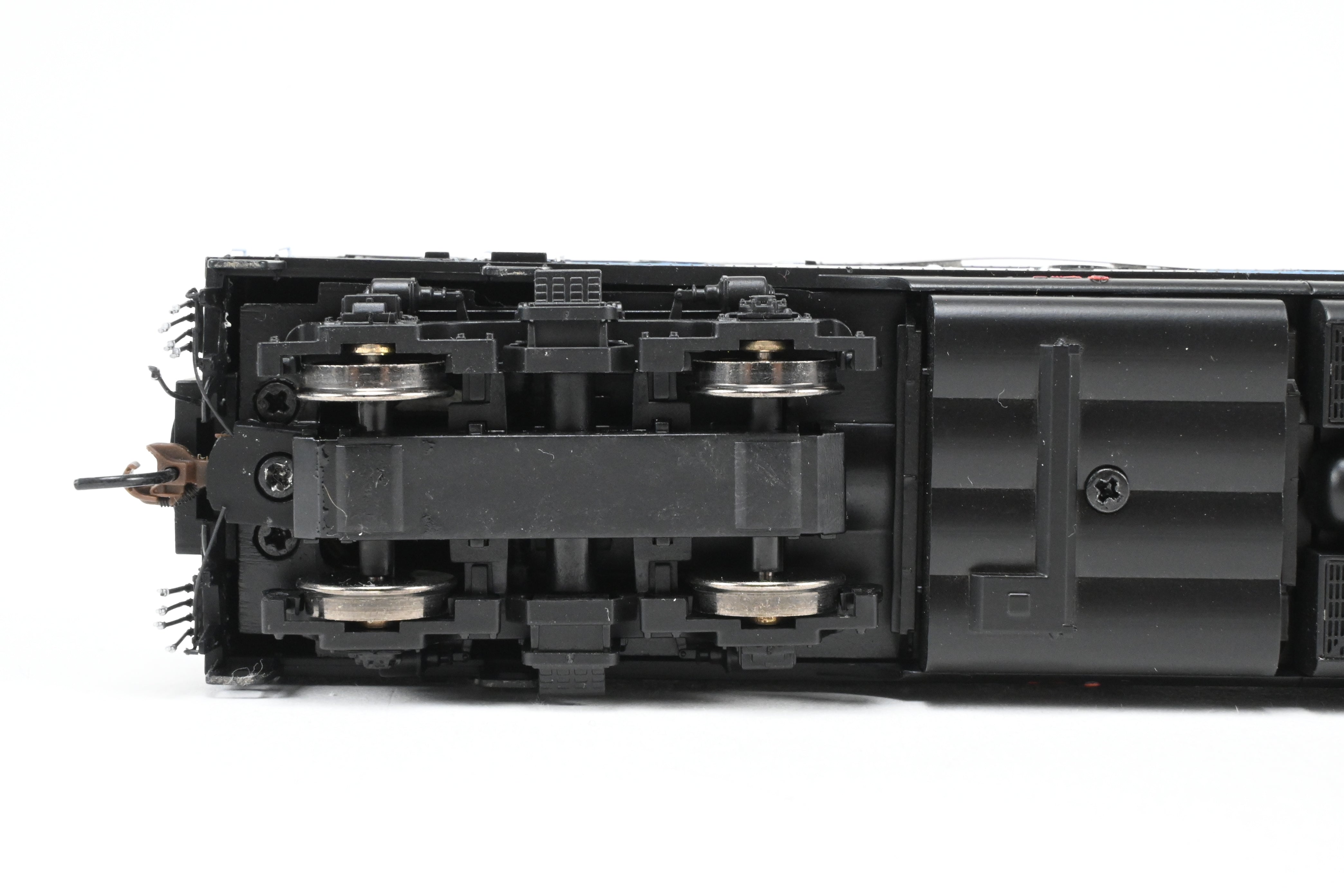 Athearn Genesis B&M Boston & Maine EMD F2-A/F2-B Passenger Set with Tsunami2 DCC & Sound