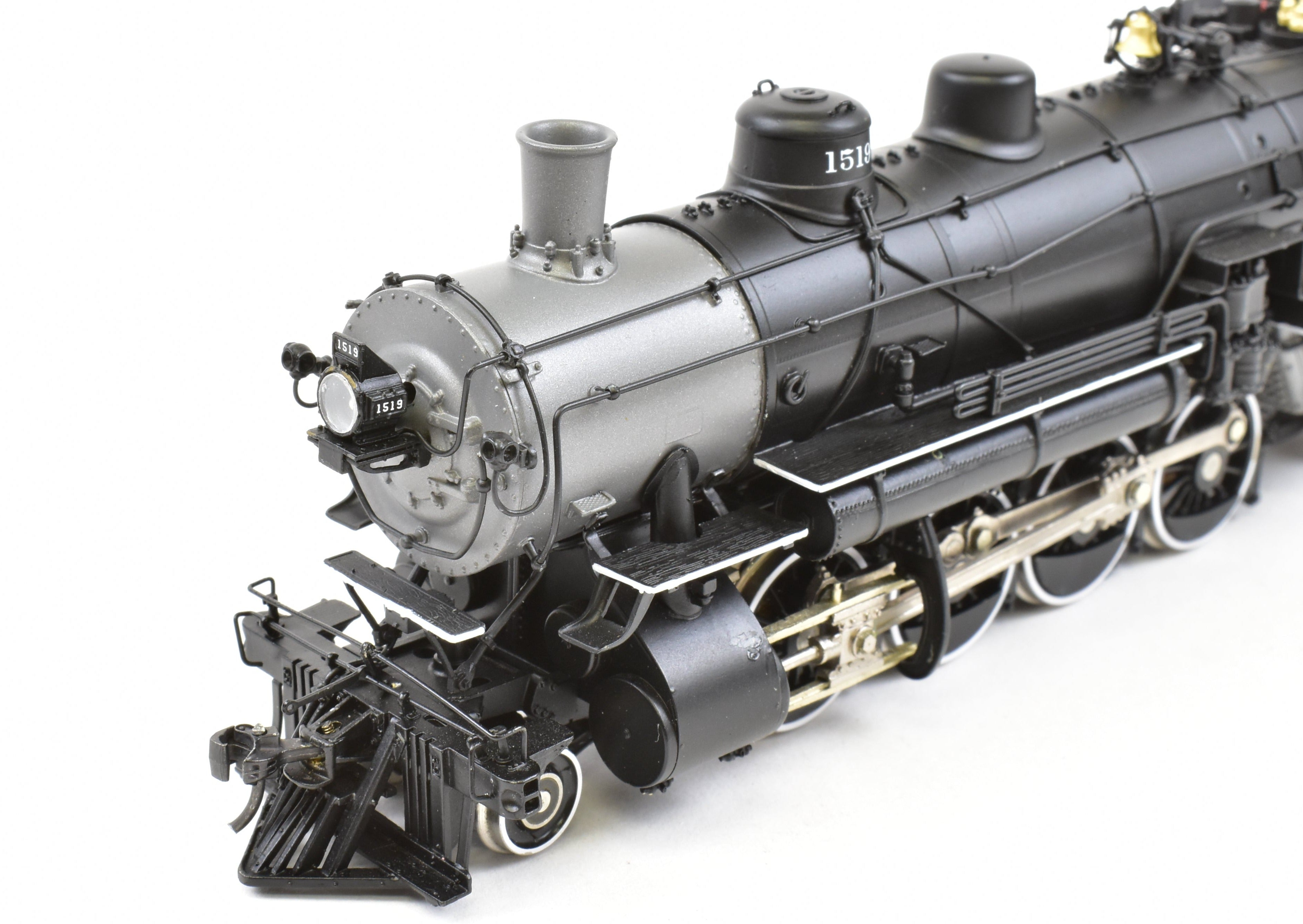 HO Scale Brass Northern Pacific Class W 2-8-2 Version 1A Painted Locomotive No. 1519 by W&R