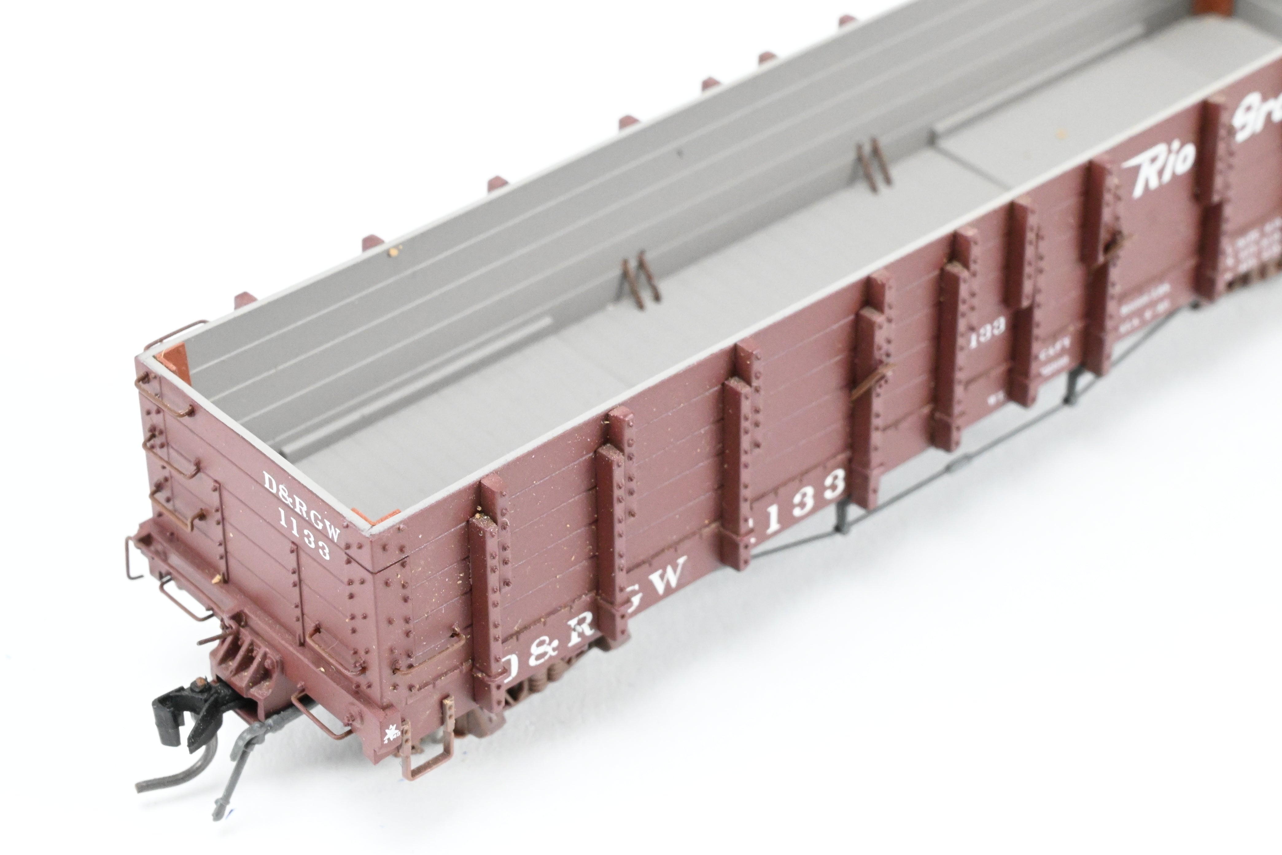 HOn3 Blackstone Models D&RGW Brown High Side Gondola No. 1133 with Flying Grande Herald