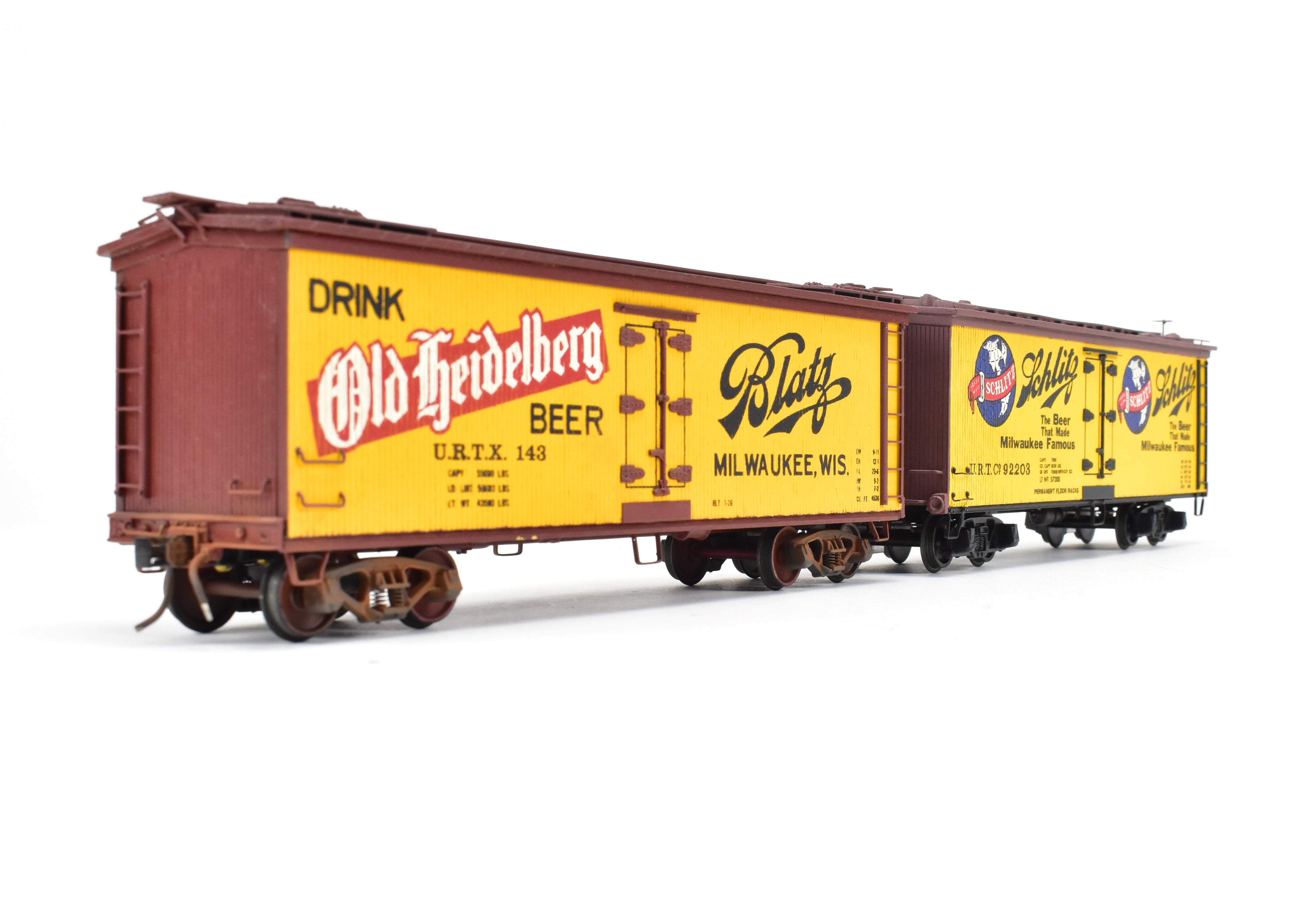 O Scale 36' Wood Beer Reefers: Schlitz & Old Heidelberg - 2 Professionally Built & Painted Models