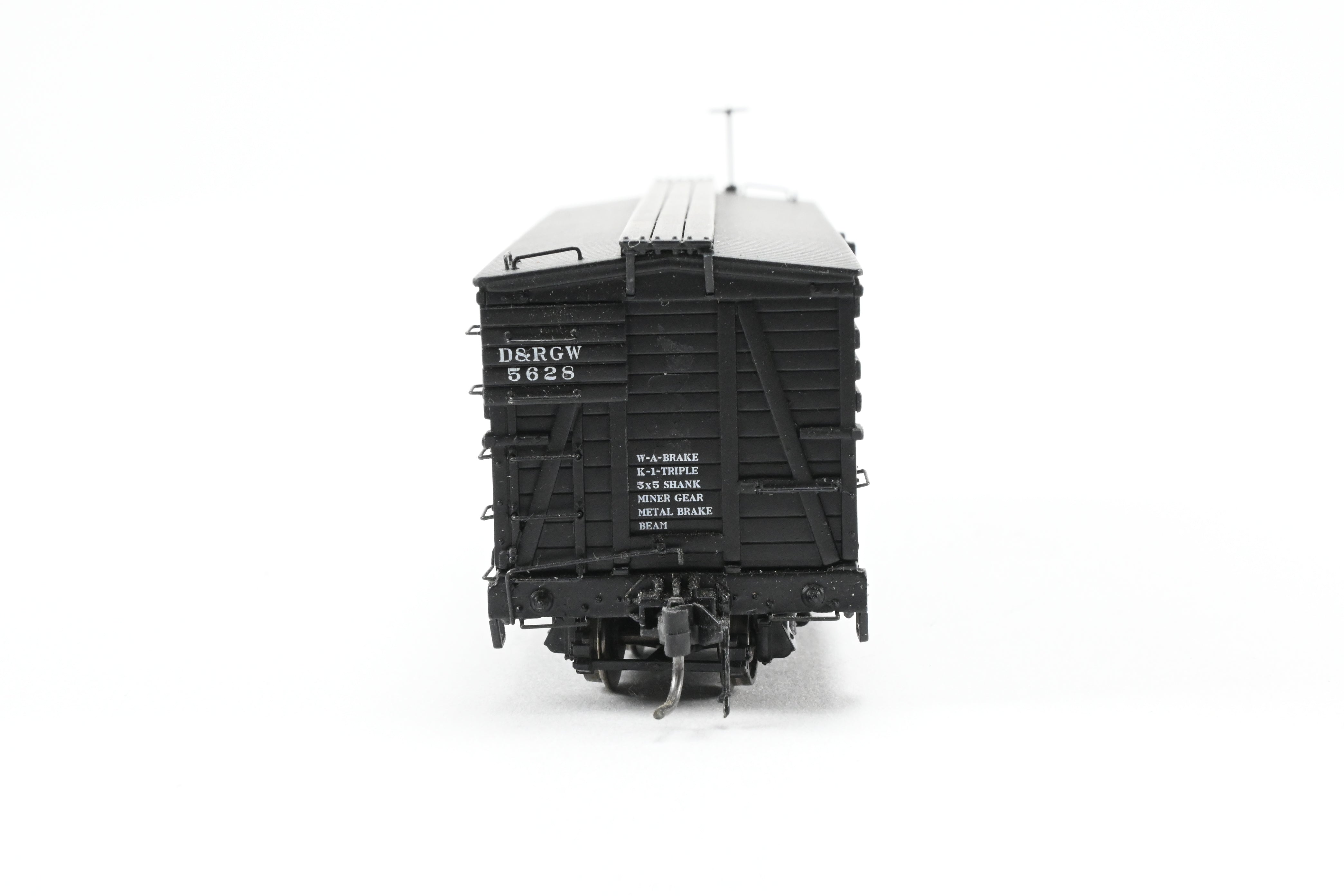 HOn3 Blackstone D&RGW - Denver & Rio Grande Western 30' Black Stock Car No. 5628