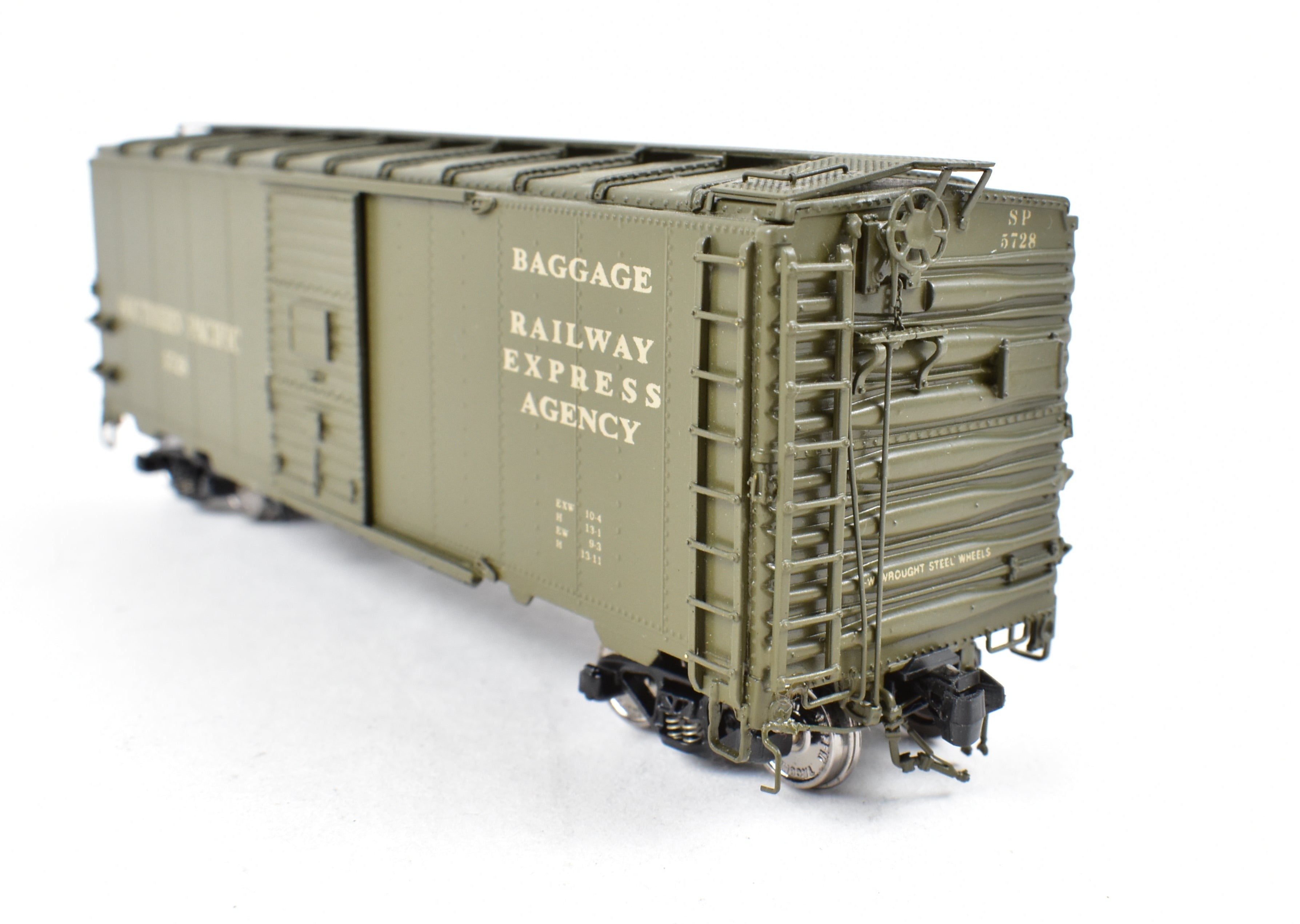 HO Scale Brass Southern Pacific B-50-24 Express Boxcar No. 5728 FP by Beaver Creek