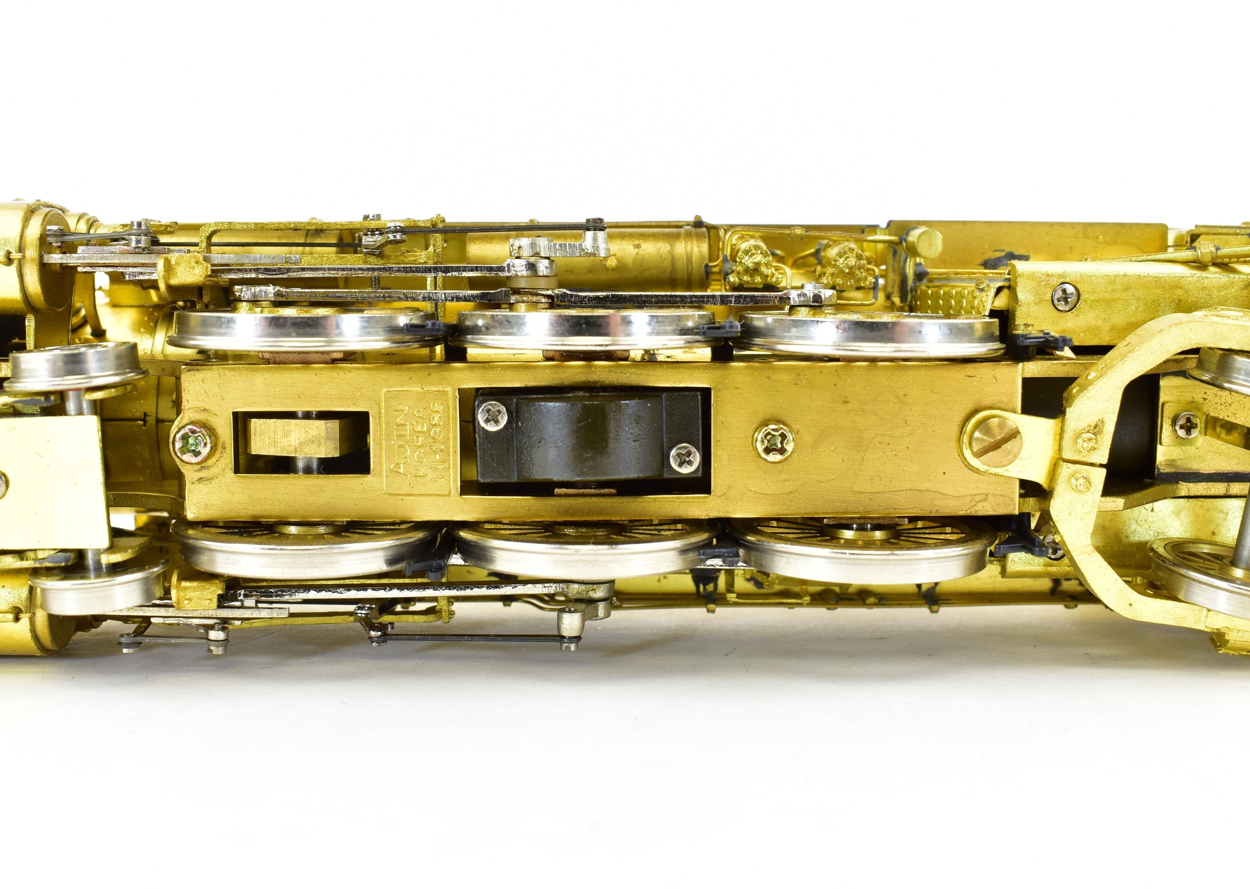 HO Scale Brass Model Train - Overland Models' Monon K - 5a 4 - 6 - 2 Pacific Locomotive by Ajin Precision
