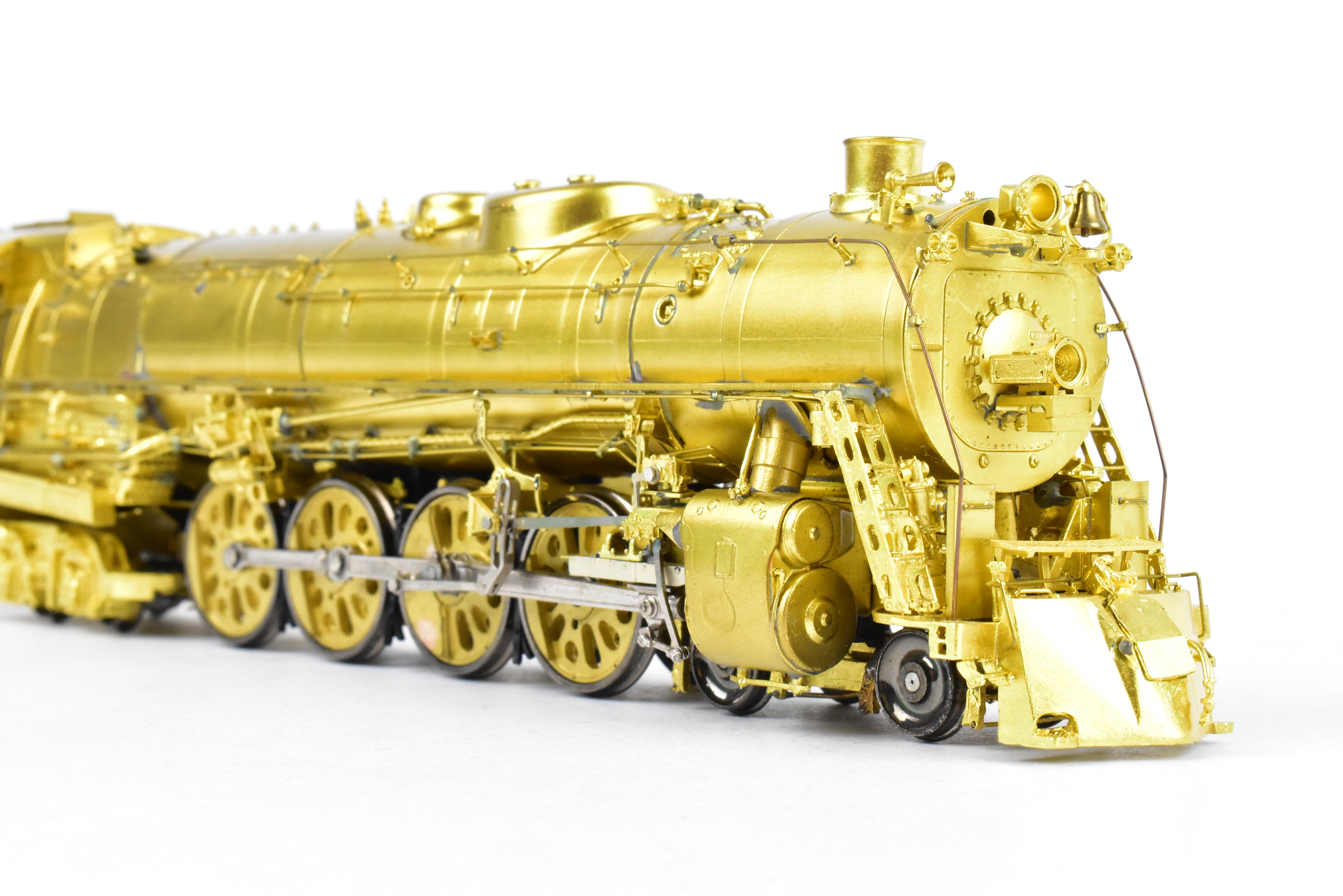 HO Scale Brass Model Train - Overland Models, Inc. MILW - Milwaukee Road S2a Class 4-8-4 Steam Locomotive with Squared Boiler Front, as Rebuilt, Close Domes