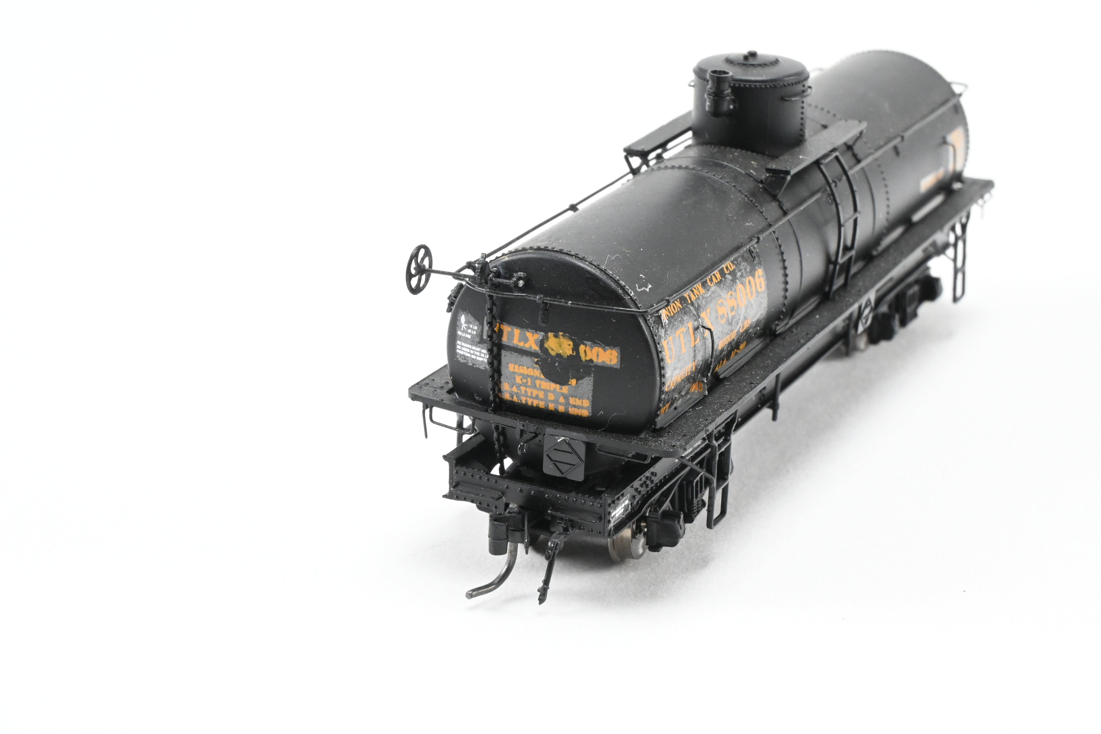HOn3 Scale Union Tank Lines Narrow Frame Tank Car Model by Blackstone Models - Custom Lettered UTLX No. 88006 with Damaged Parts