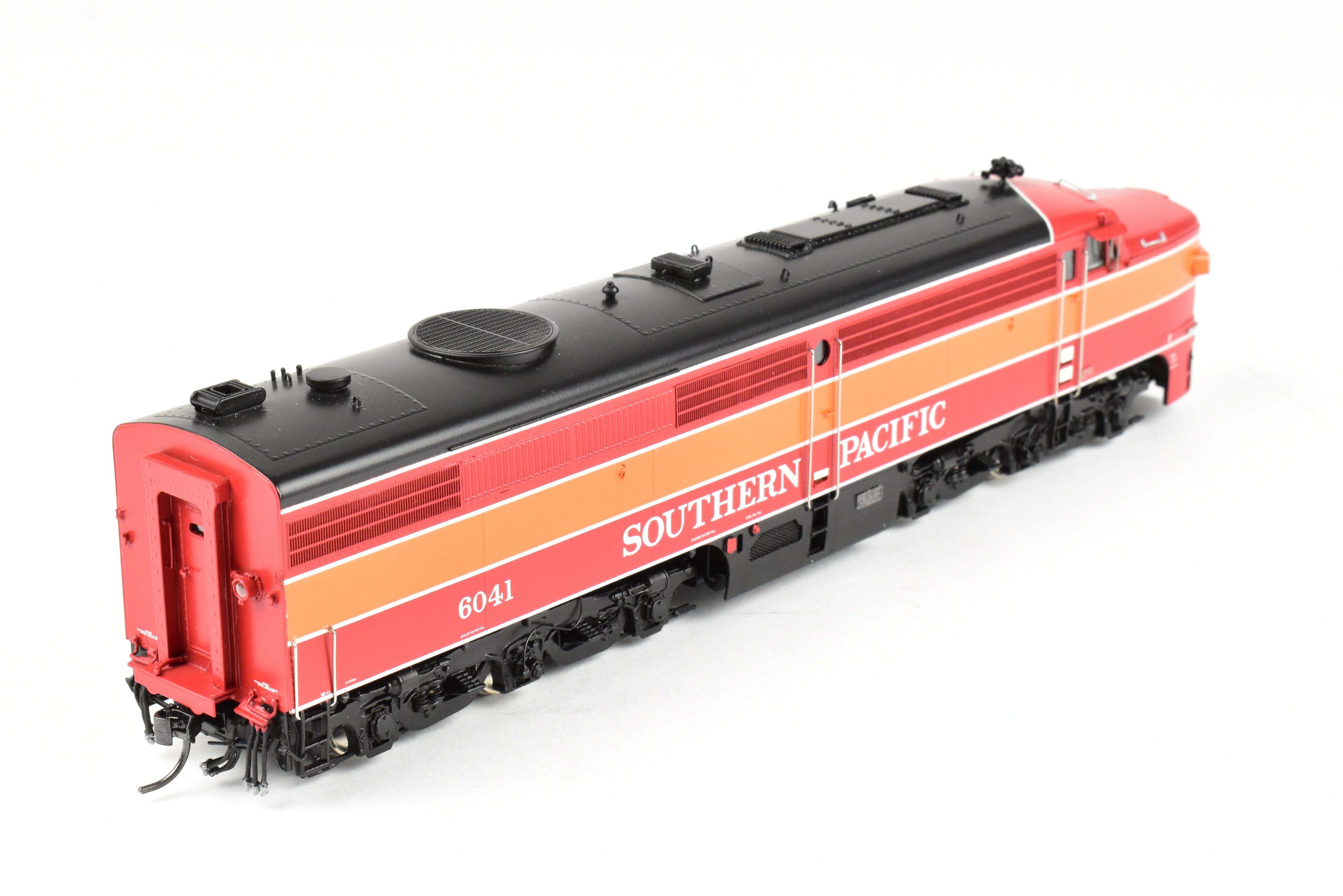 HO Scale Brass Union Terminal Imports Southern Pacific Alco PA - 2 Locomotive Model in Daylight Scheme, FP #6041