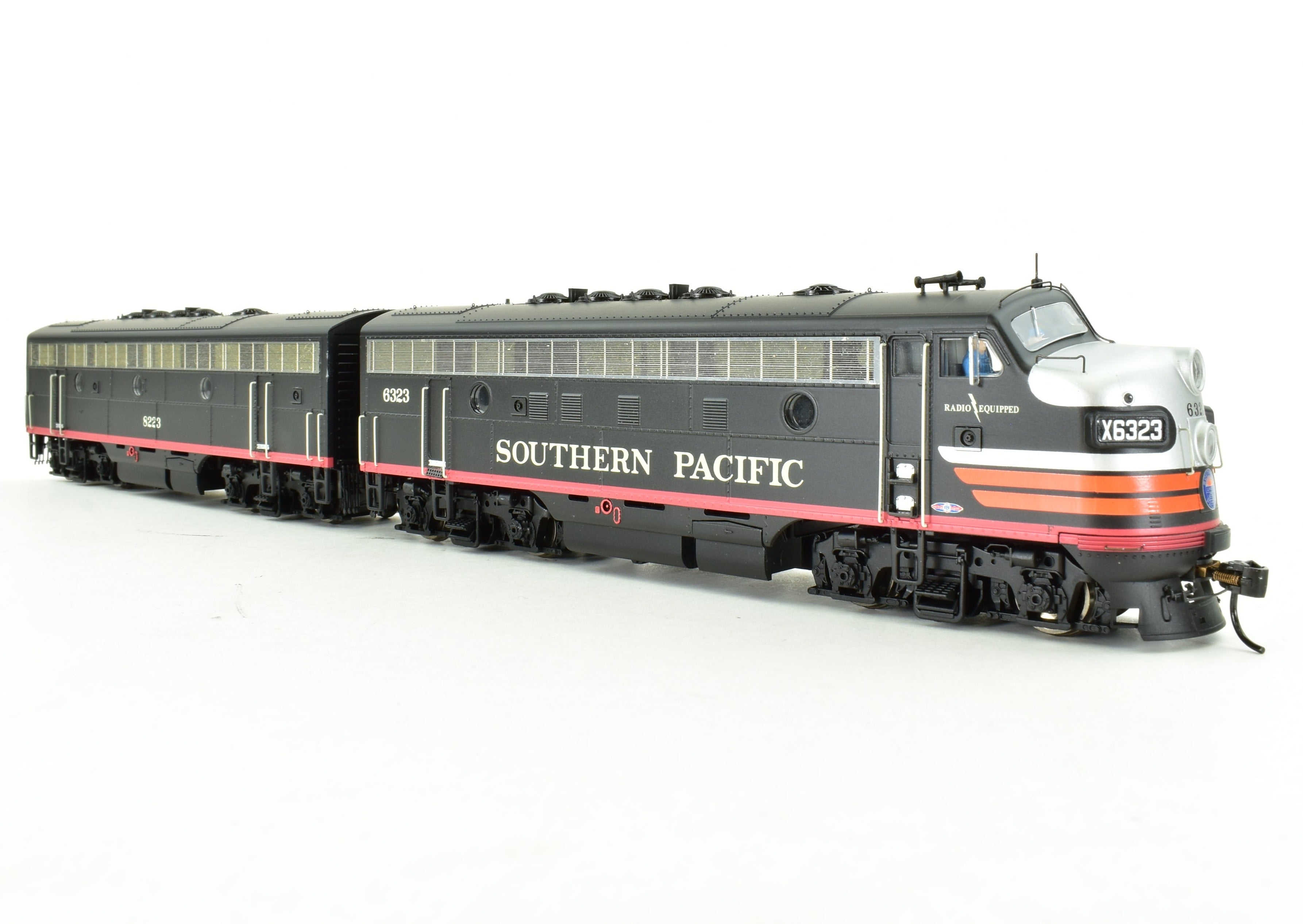 HO Life-Like Proto 2000 Southern Pacific 4-Unit EMD F7 Set with DCC & Sound