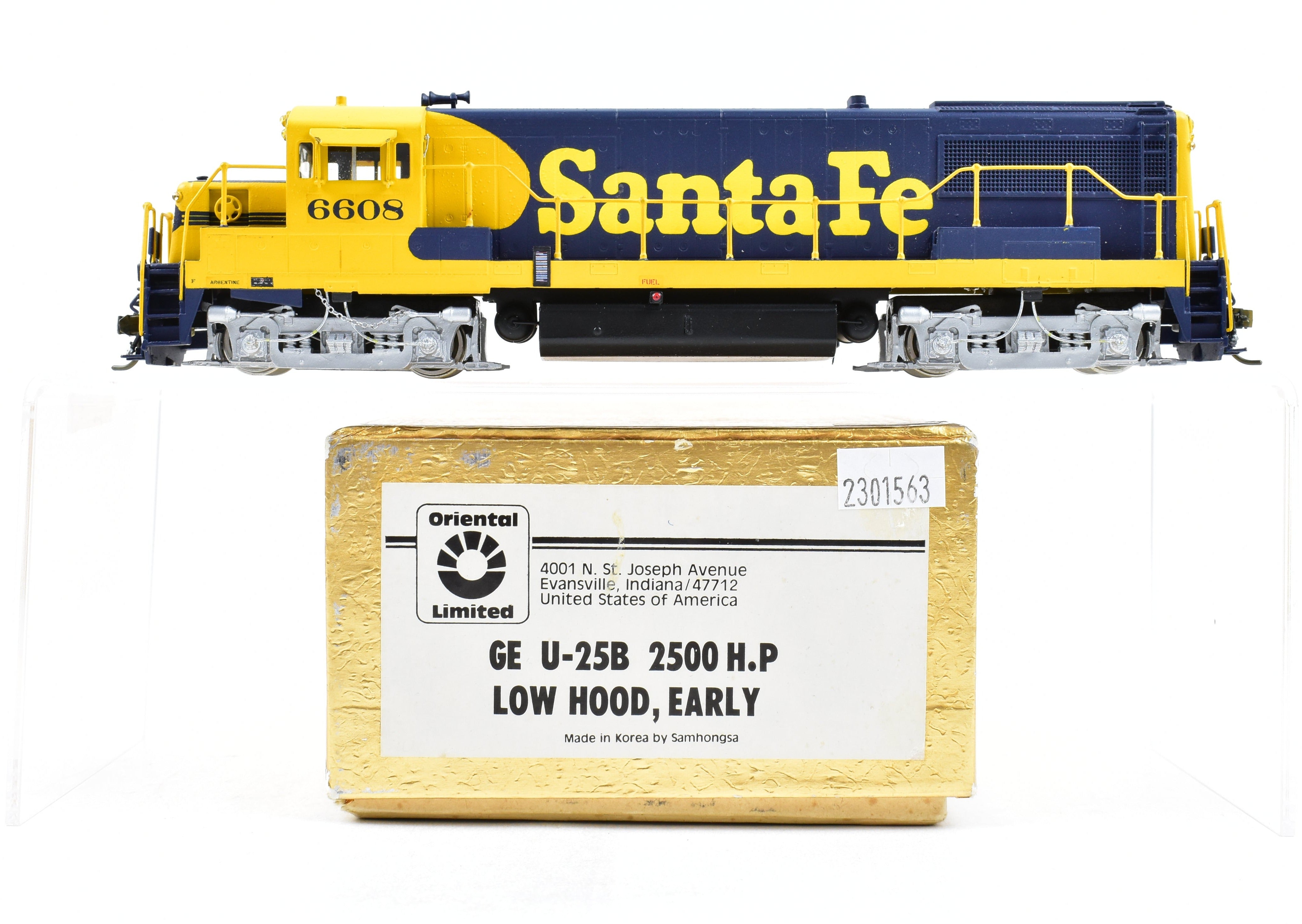 HO Scale Brass Model of Oriental Limited ATSF - Santa Fe GE U25B with 2500 HP Low Hood and Early Pro Painted Finish