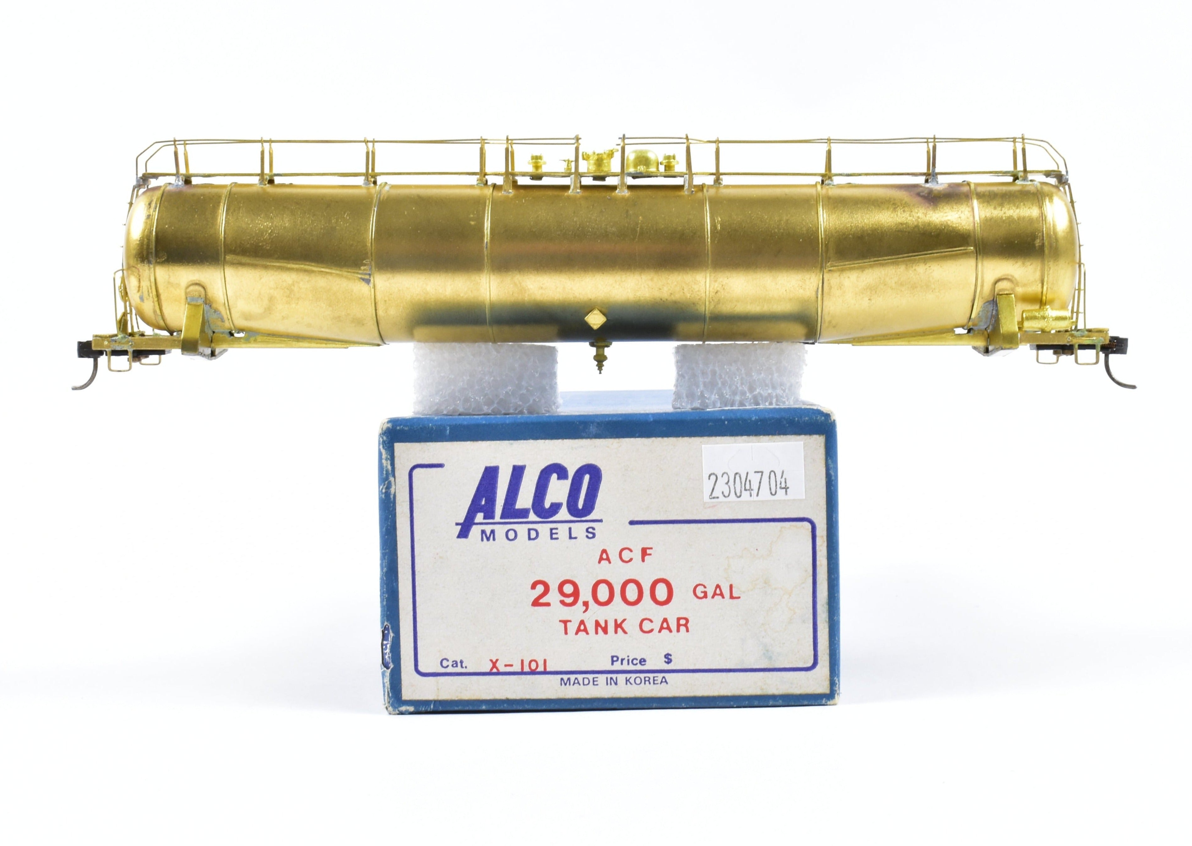 HO Brass Alco Models ACF 29,000 Gallon Unpainted Tank Car without Trucks