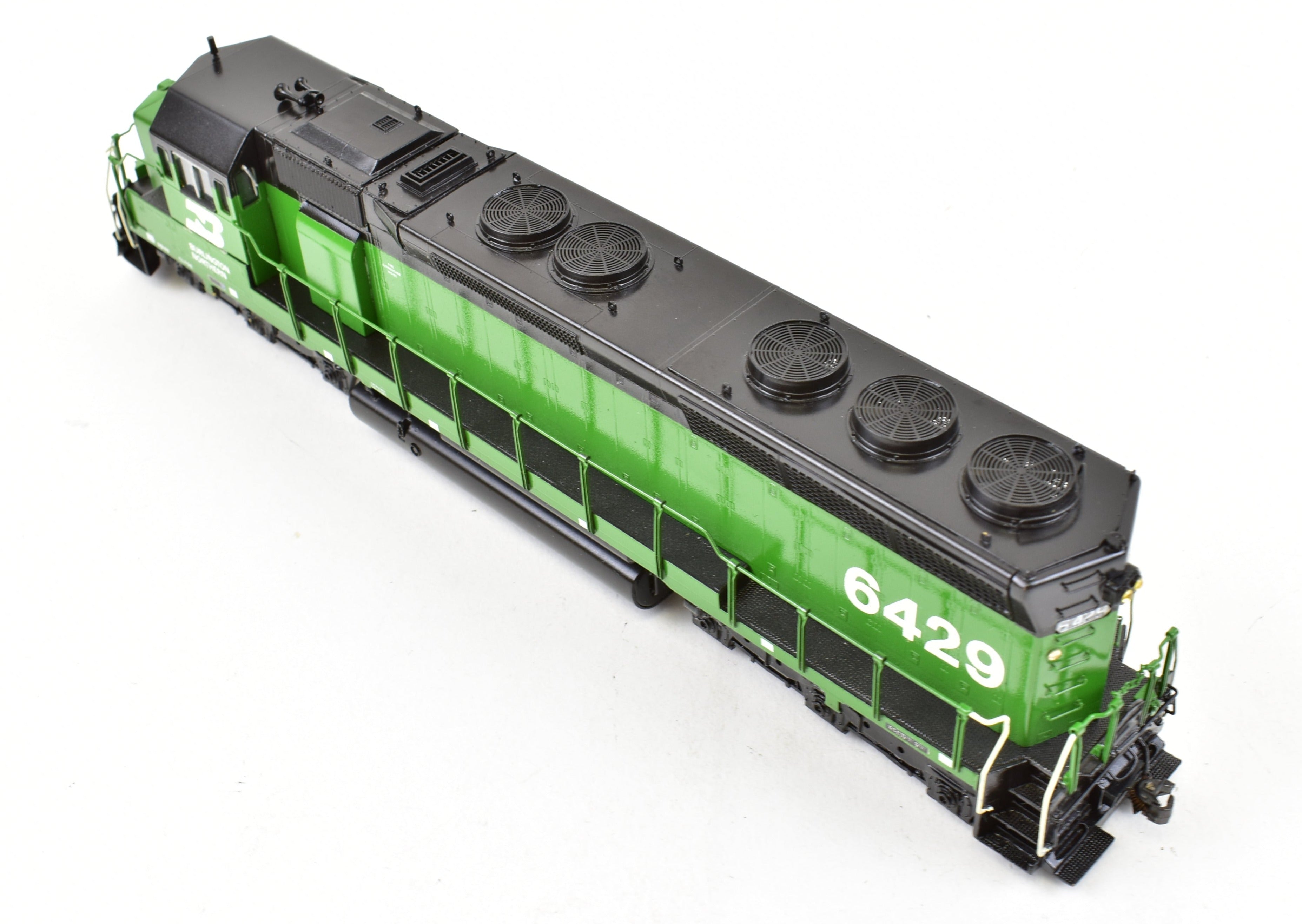 HO Brass Oriental Limited Pro-Painted EMD SD45 3600 HP Low Hood Burlington Northern & NP Version