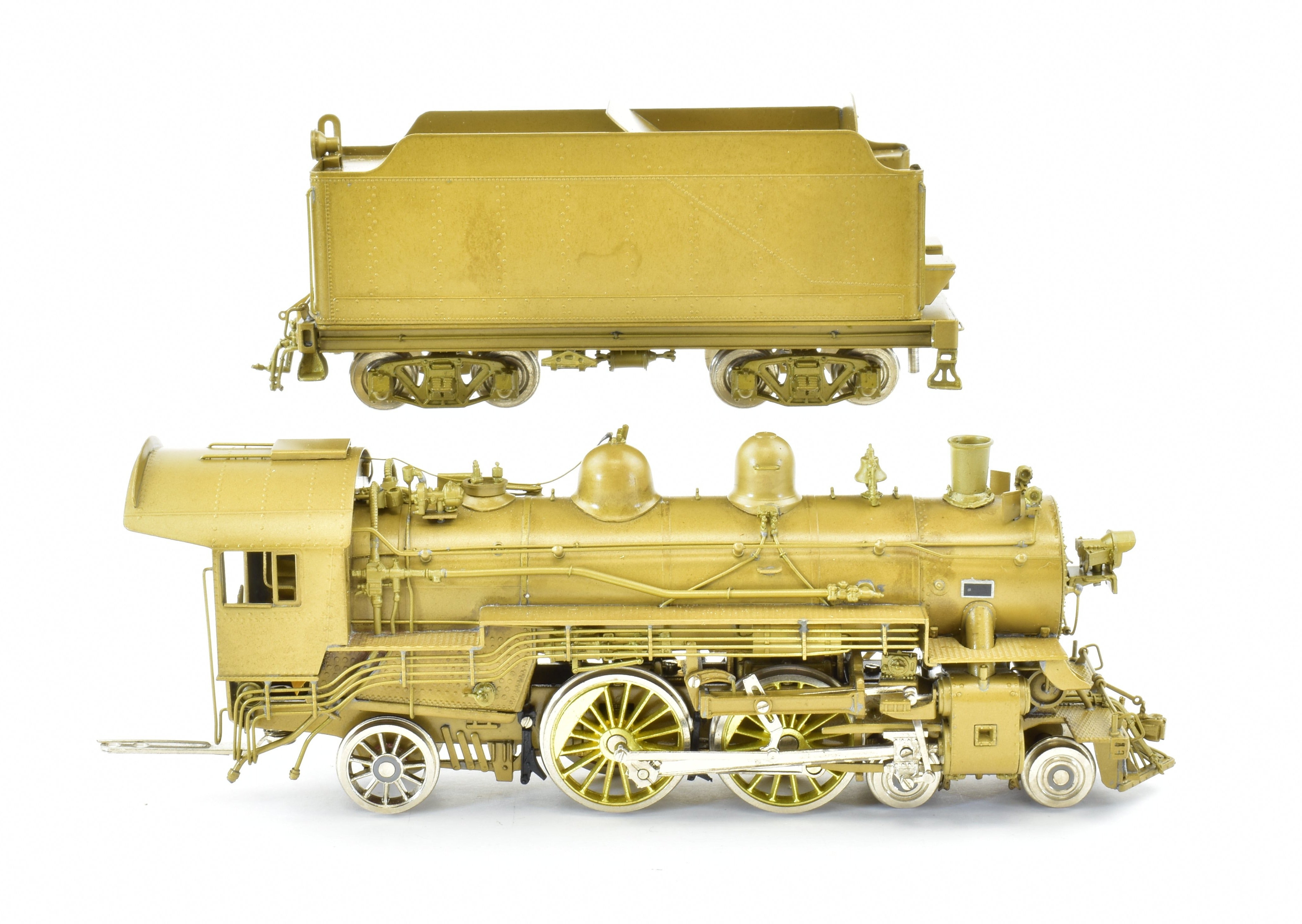 HO Scale Brass Model Train - Overland Models, Inc. Chesapeake & Ohio A - 16 4 - 4 - 2 Atlantic Locomotive by J.P. Models