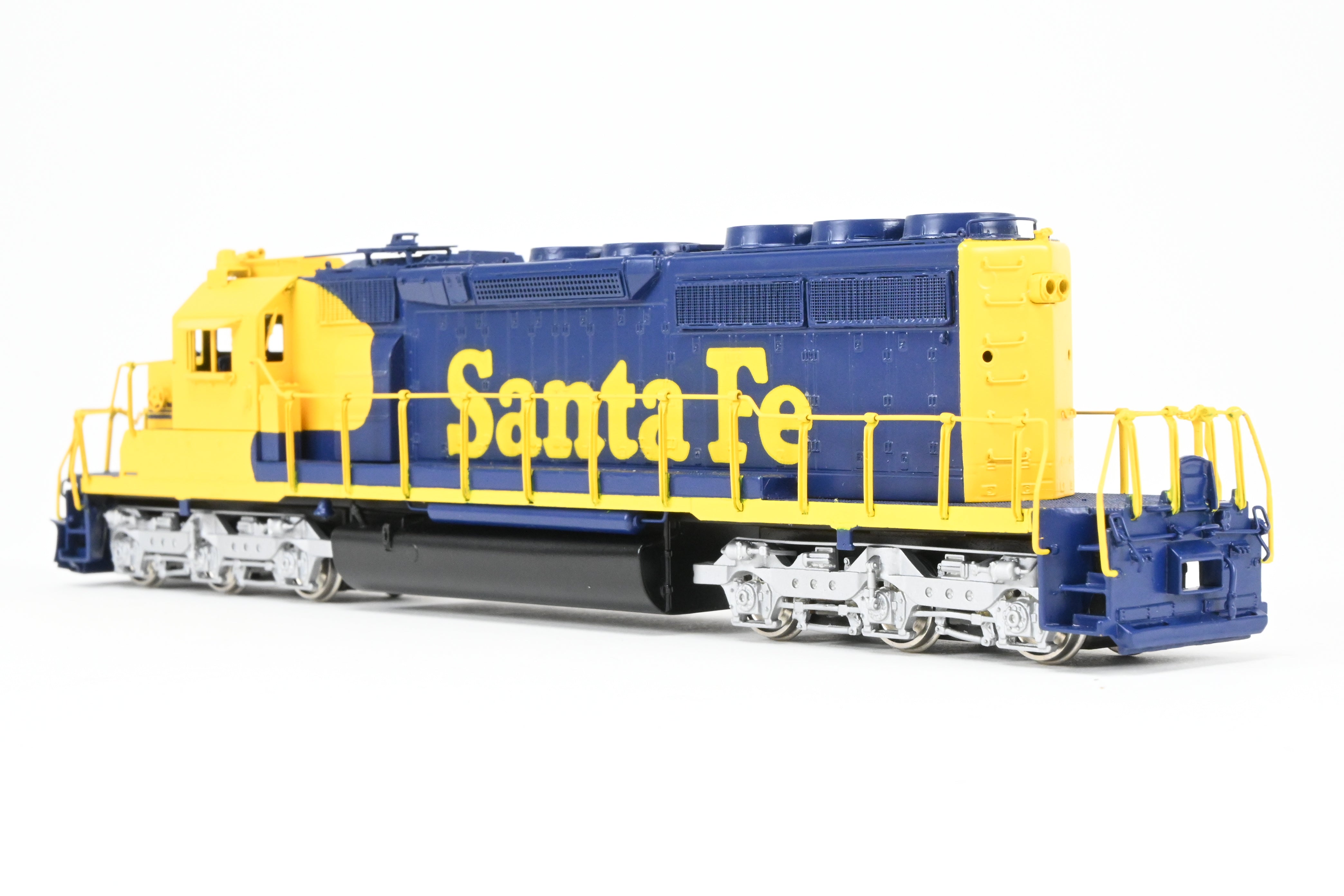 HO Scale Brass Model Train - E&P Associates ATSF (Atchison Topeka And Santa Fe) EMD SD - 40 - 2 Early Version with 81 - inch Nose and FP Lettering (No Number)