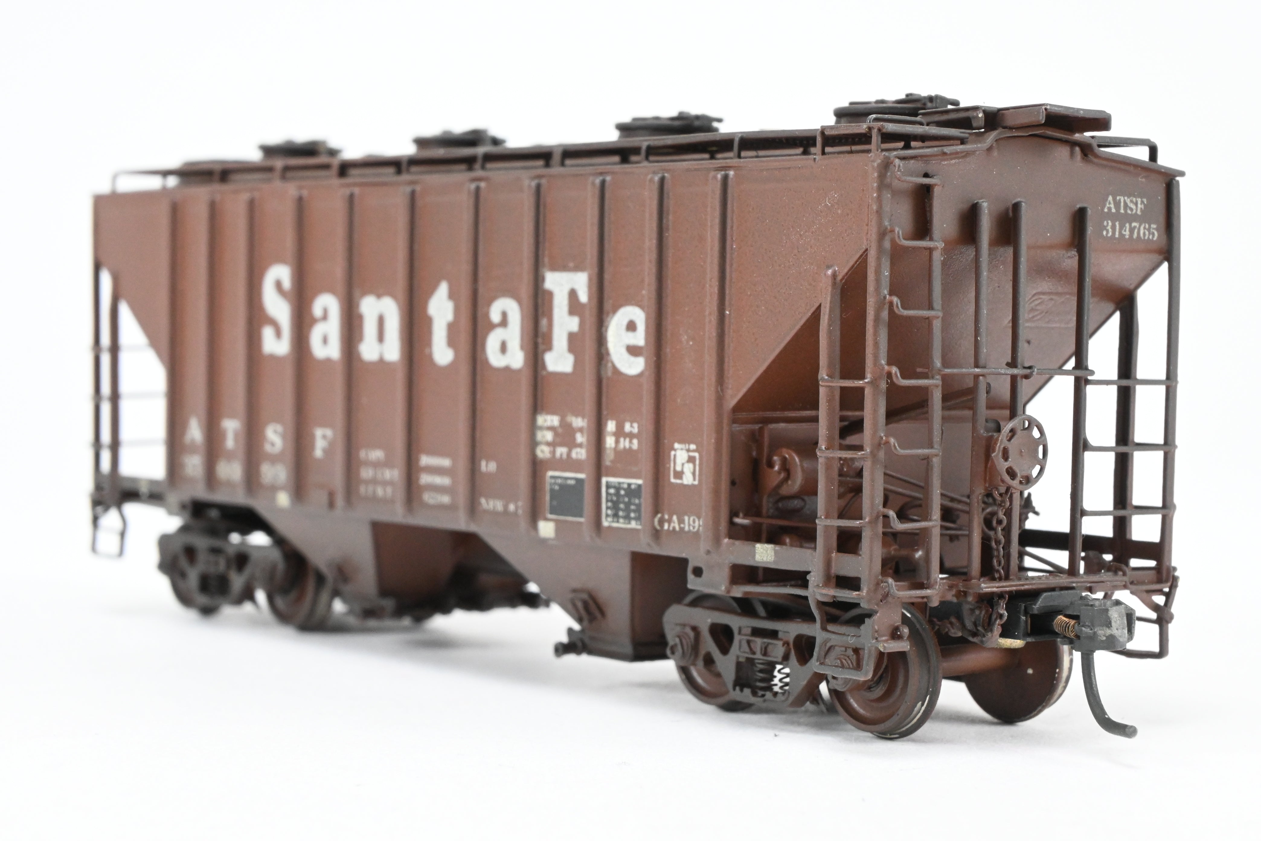 HO Brass OMI ATSF - Santa Fe 2-Bay Covered Hopper Model #350099