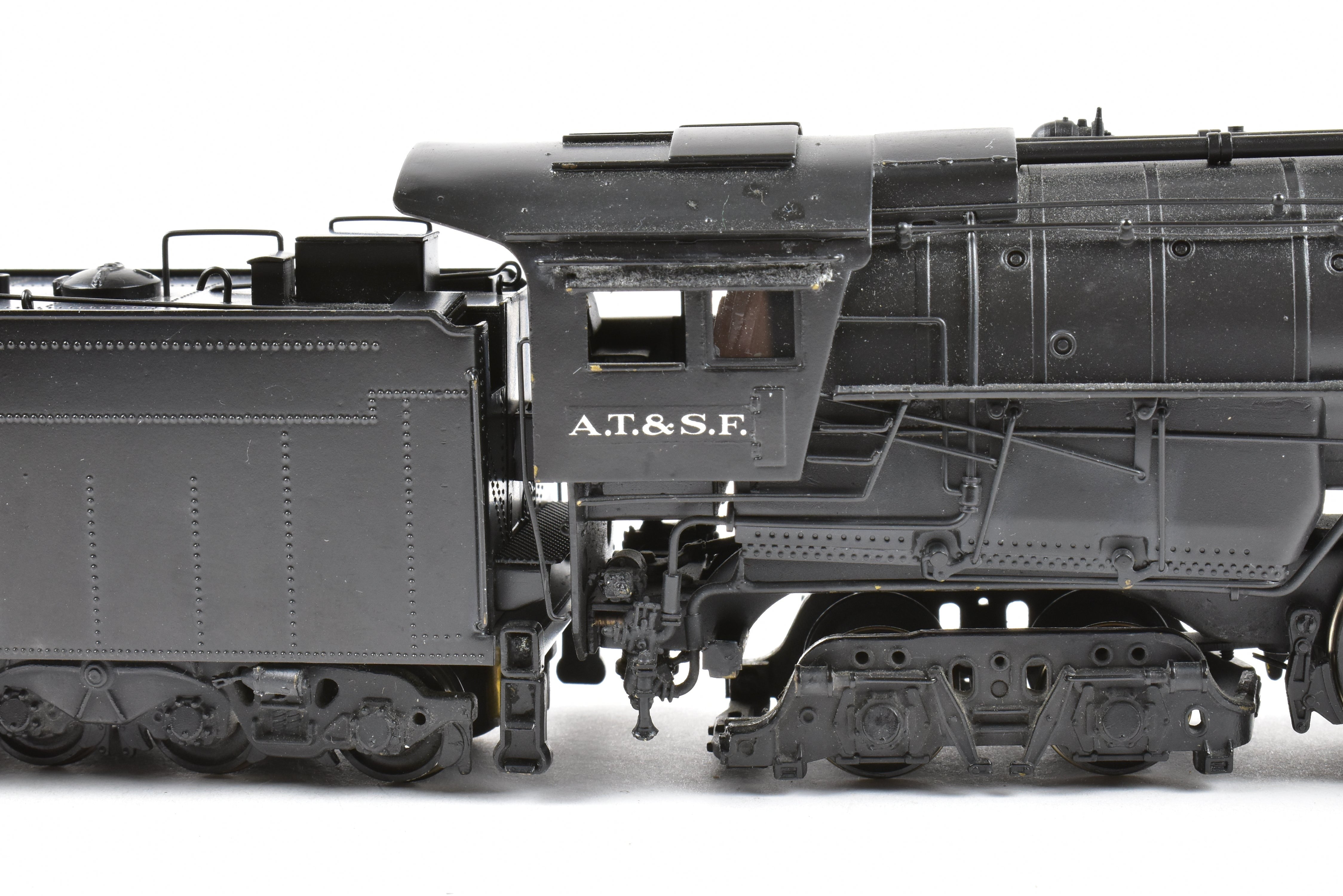 High - Quality HO Scale Brass Model Train CON PFM - United ATSF - Santa Fe 4 - 8 - 4 Northern with Tapered Rods, Custom - Painted Version