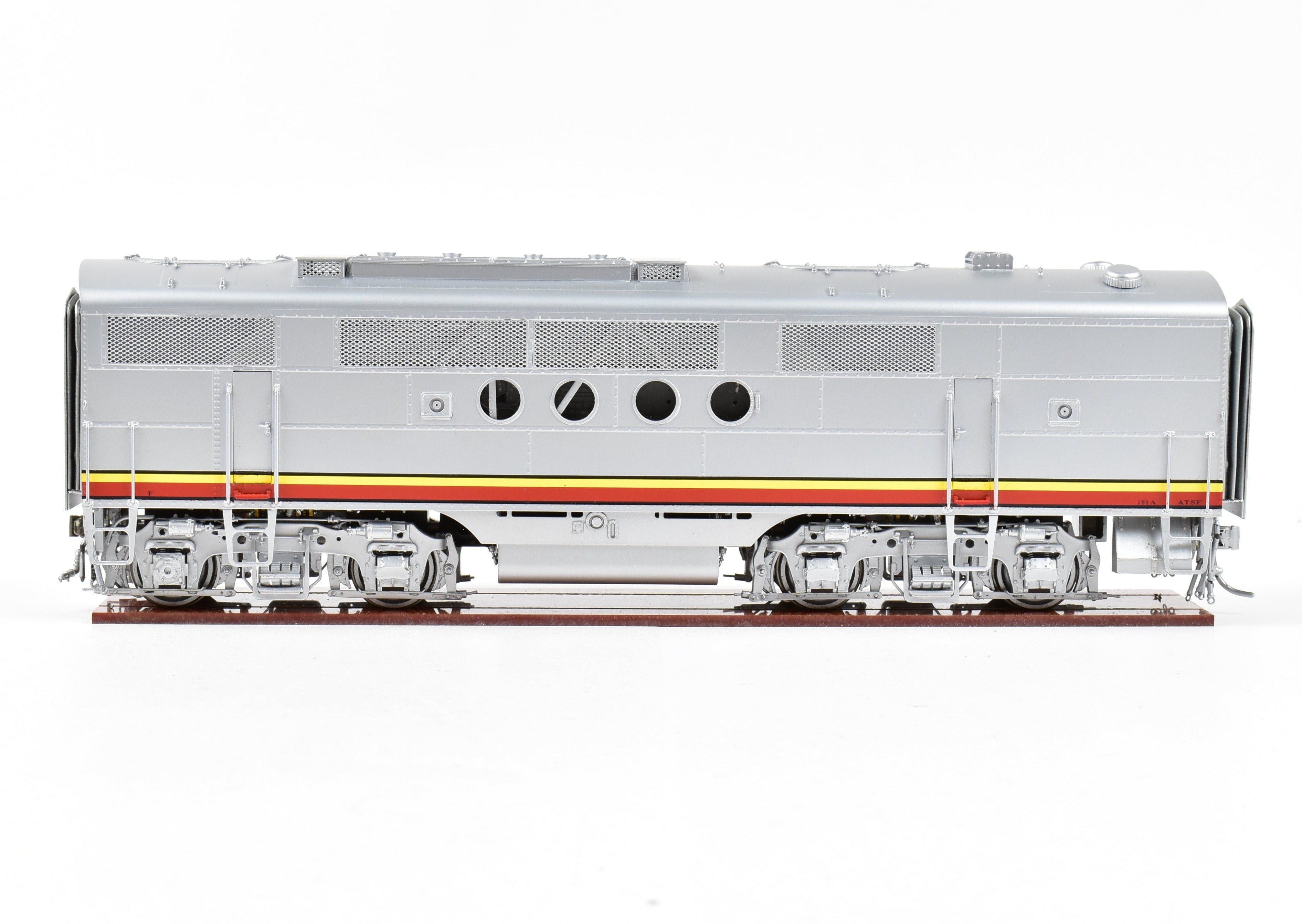 O Scale Imported Brass Key Model Imports AT&SF - Santa Fe EMD FT A-B Set with Factory-Painted Warbonnet for Model Trains