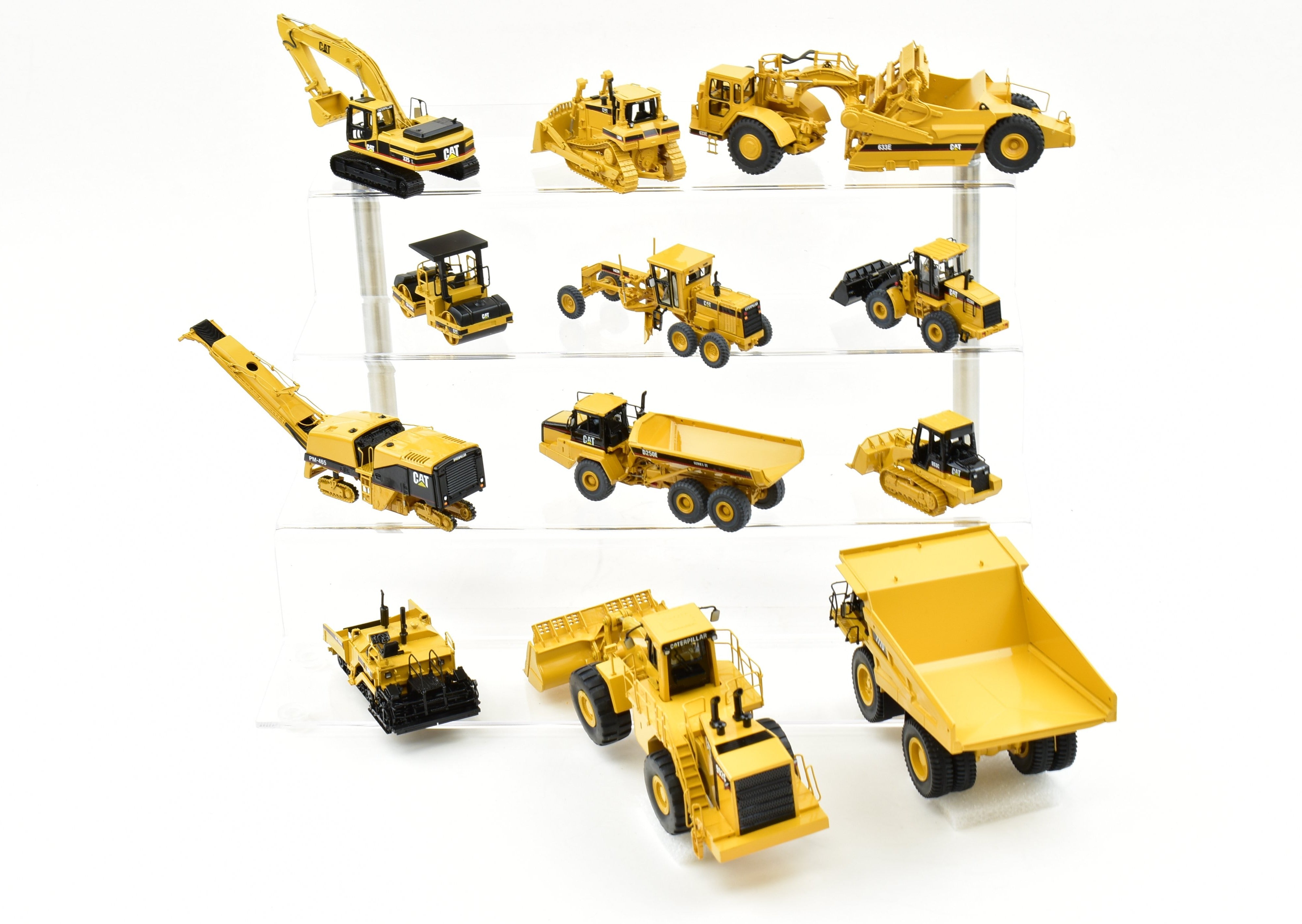 High - Quality HO Scale Brass Construction Caterpillar Vehicle Models 12 - piece Collection for Model Enthusiasts