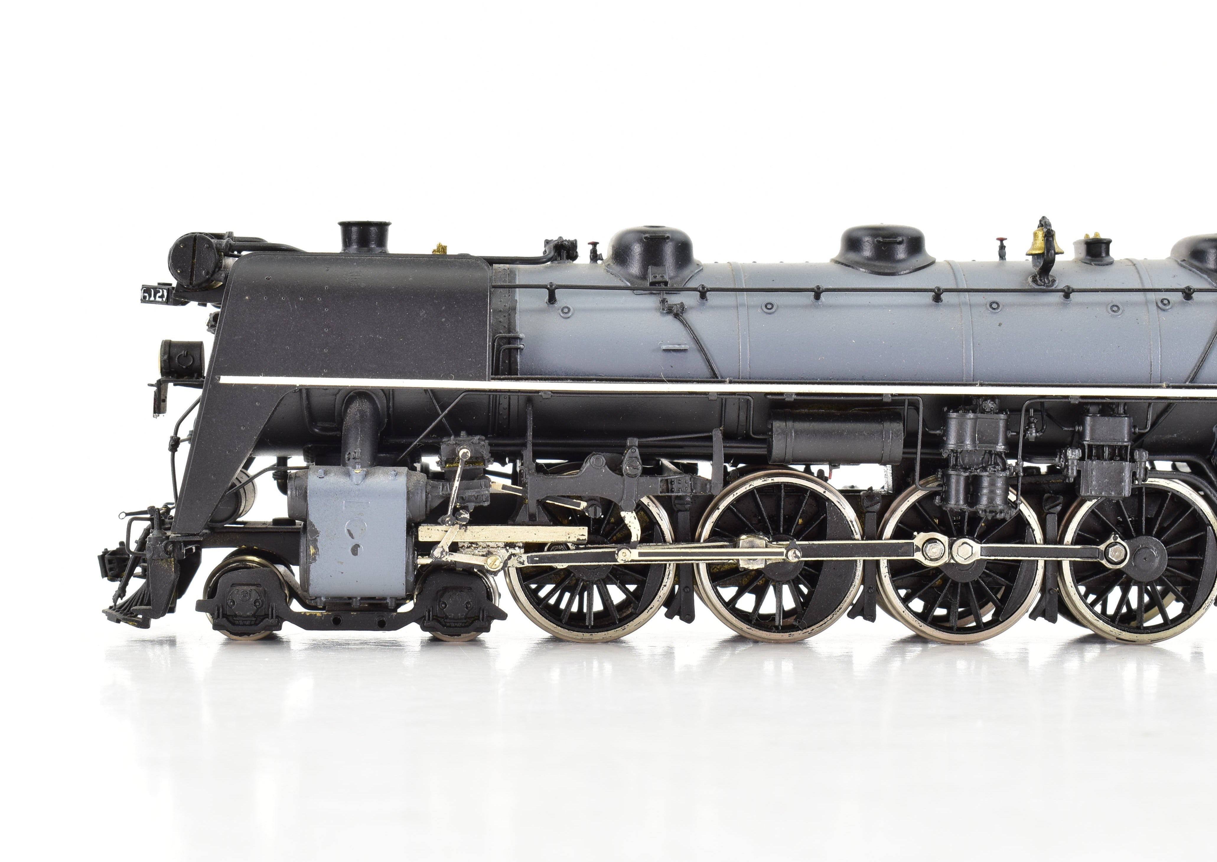 HO Scale Brass Van Hobbies CNR U-2b,c 4-8-4 Pro-Painted Locomotive #6129