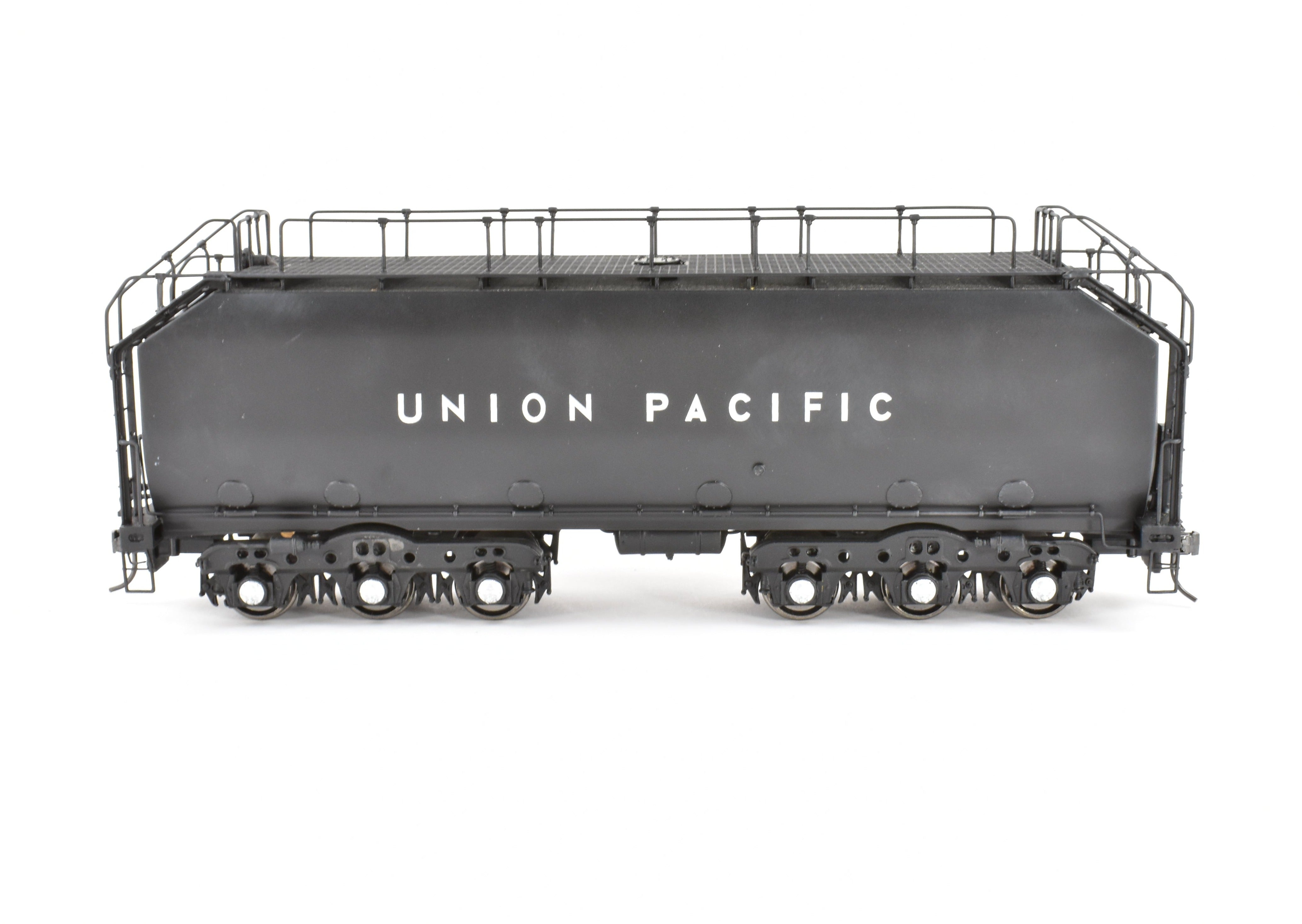 Brass Union Pacific Auxiliary Water Tender FP Black Sunset Model No. 907858