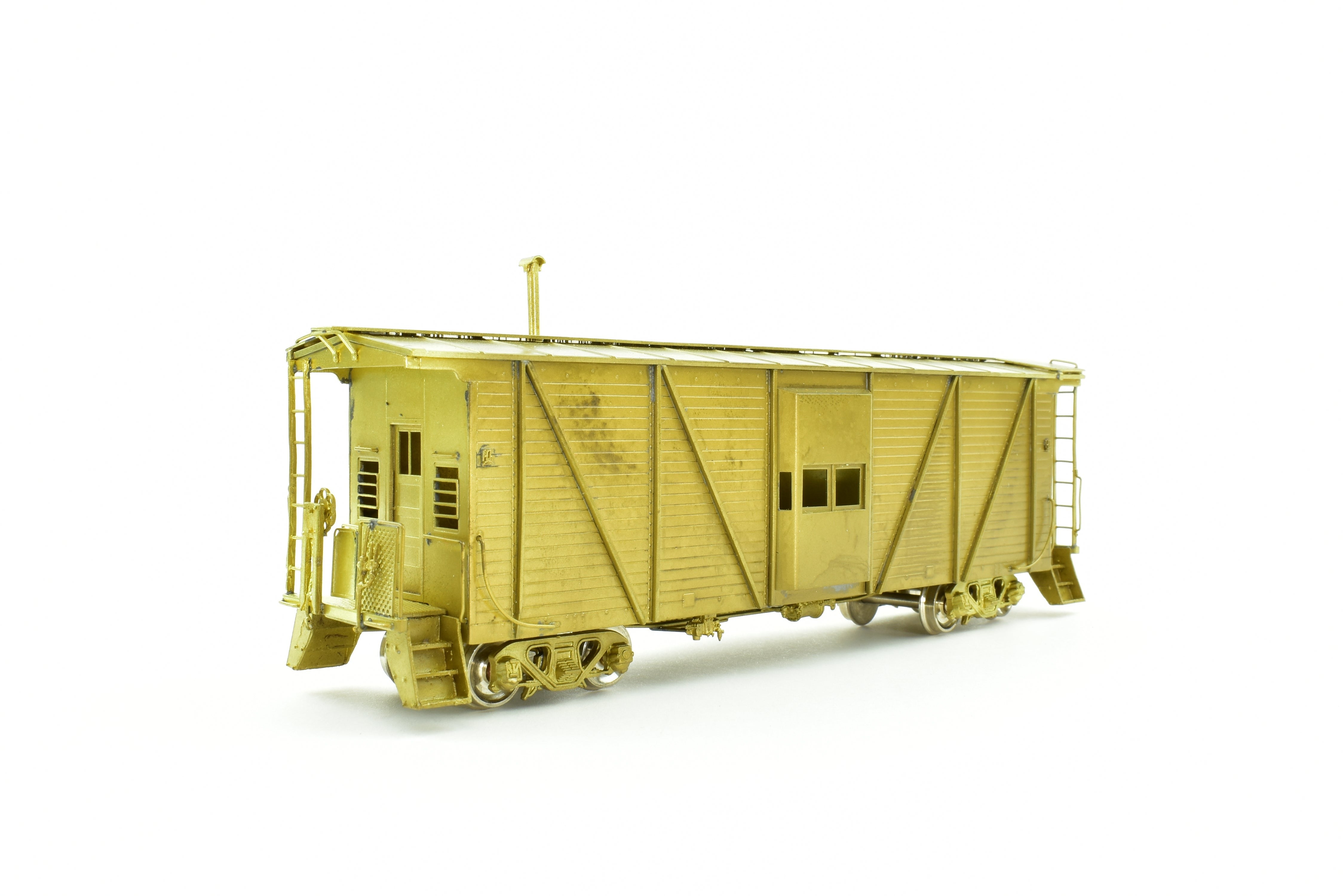 HO Scale Brass Great Northern Bay Window Wooden Caboose No. X - 320 by OMI